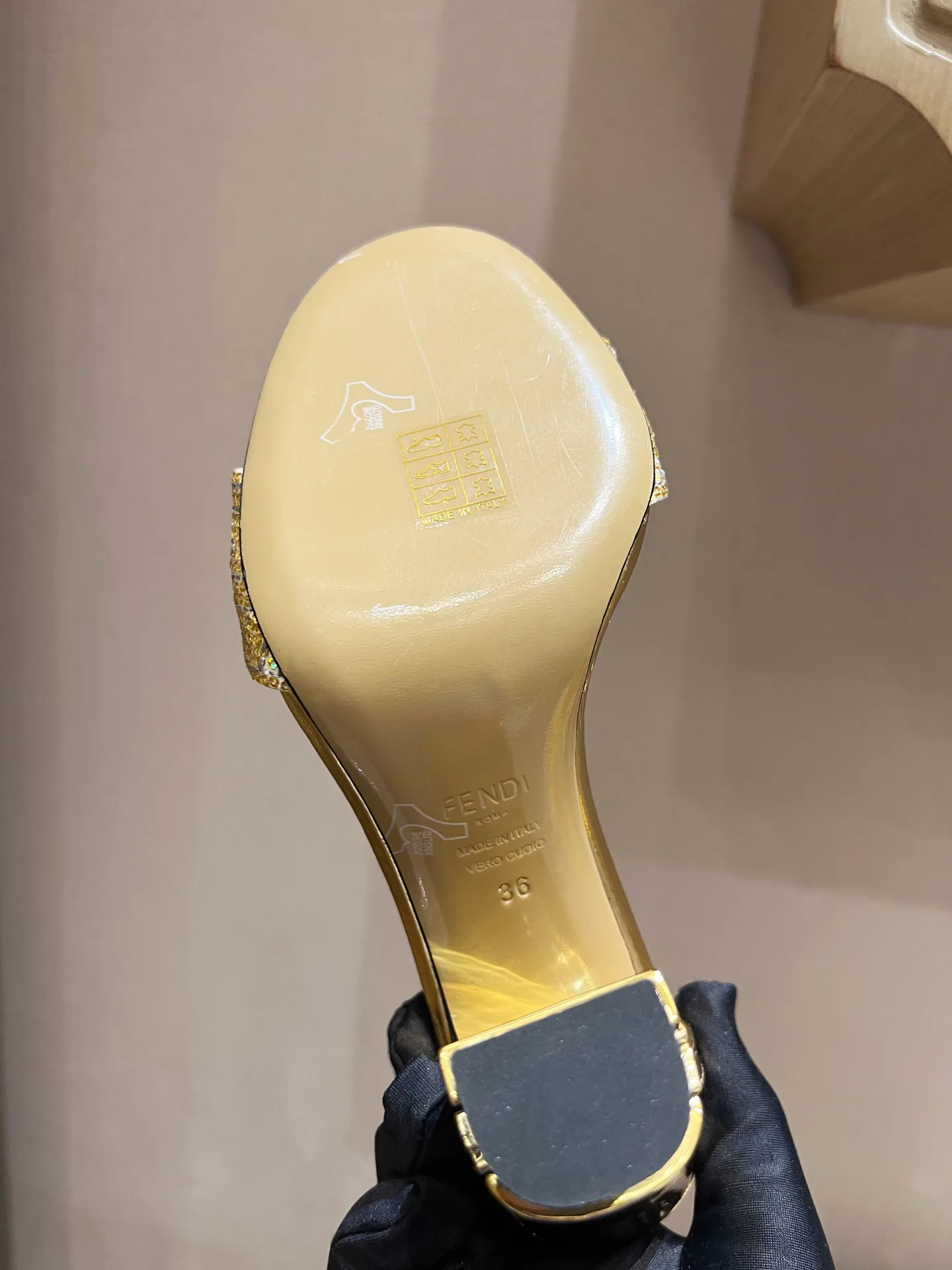 Босоножки Женские Fendi 9288996