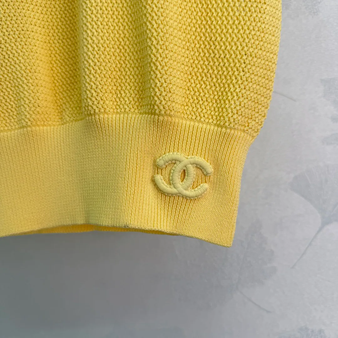 Жилеты Женские Chanel 11744343