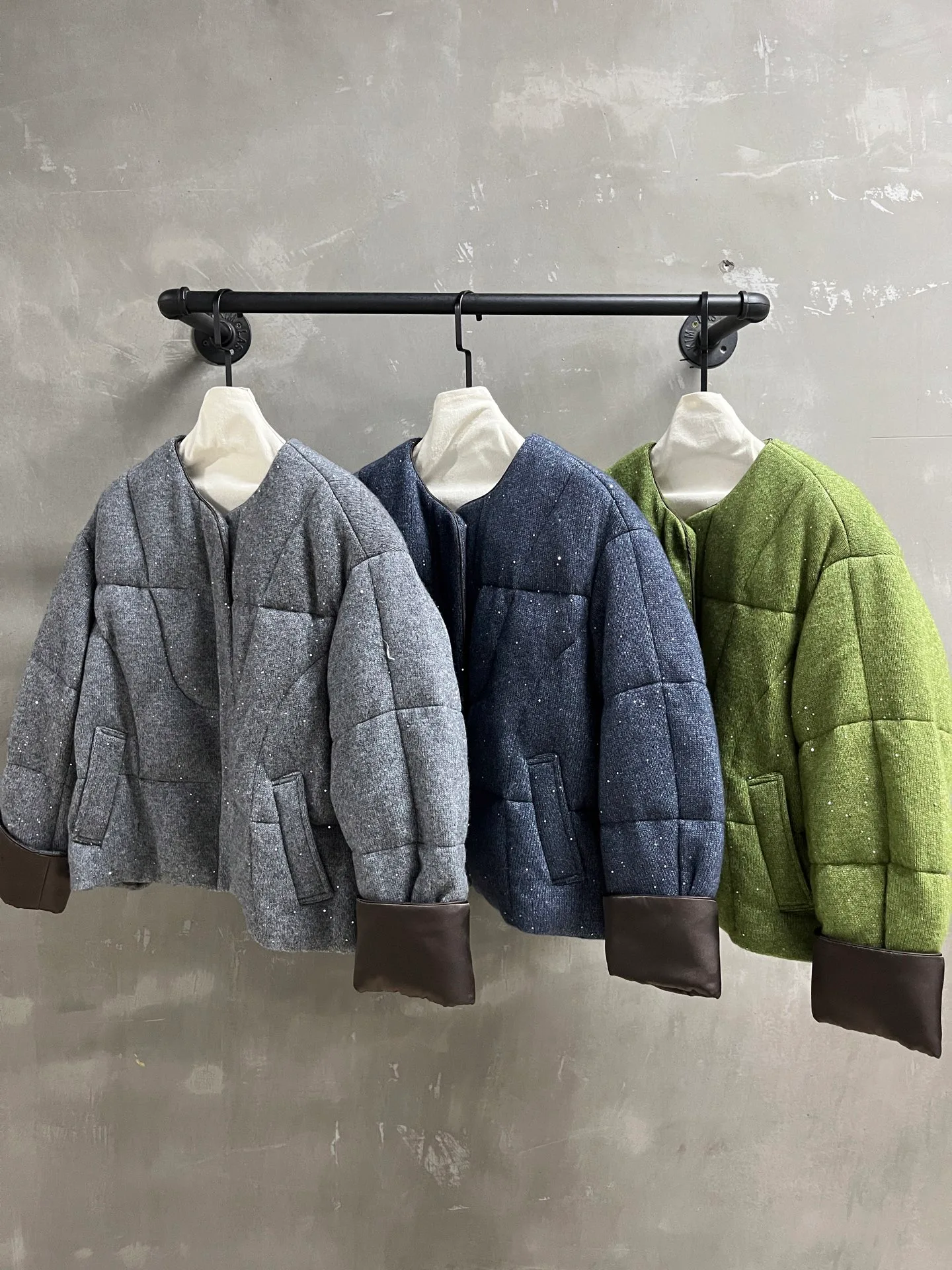 Куртки И Пуховики Женские Chanel 662204