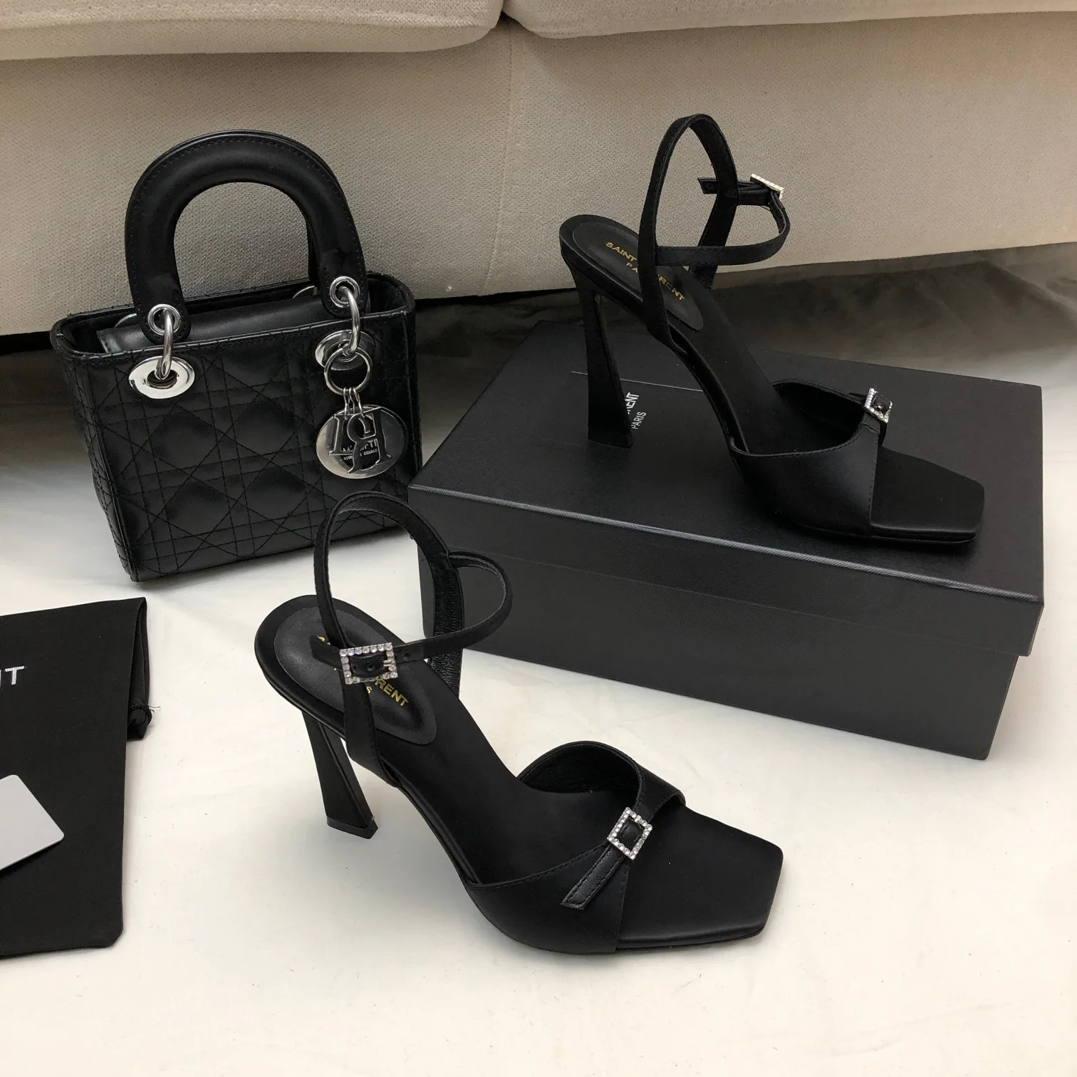 Босоножки Женские Saint Laurent 11220421