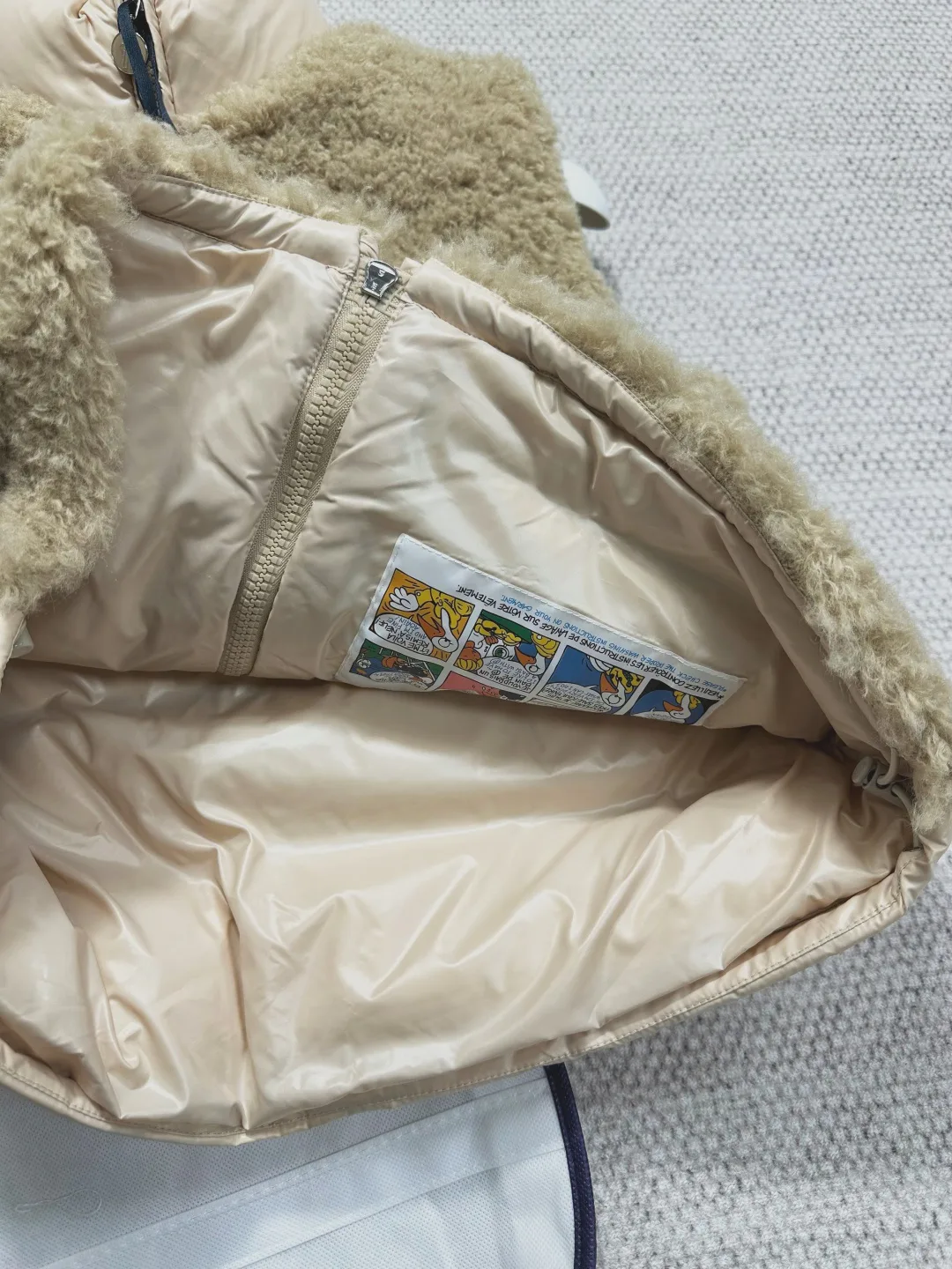 Жилеты Женские Moncler 18794639