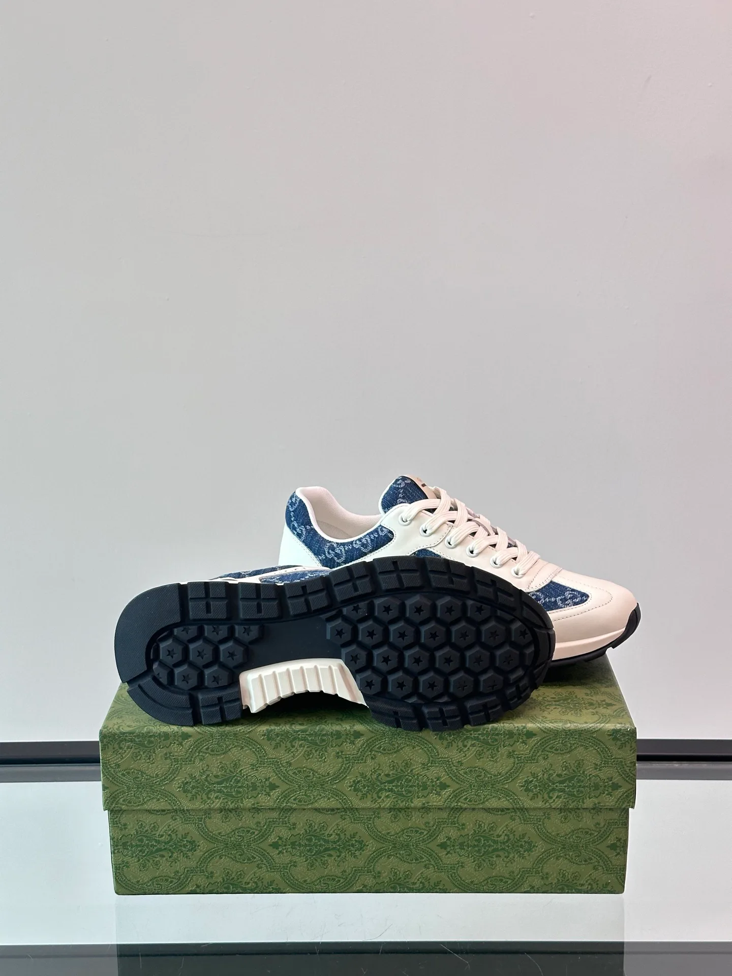 Кроссовки Мужские Gucci 21899