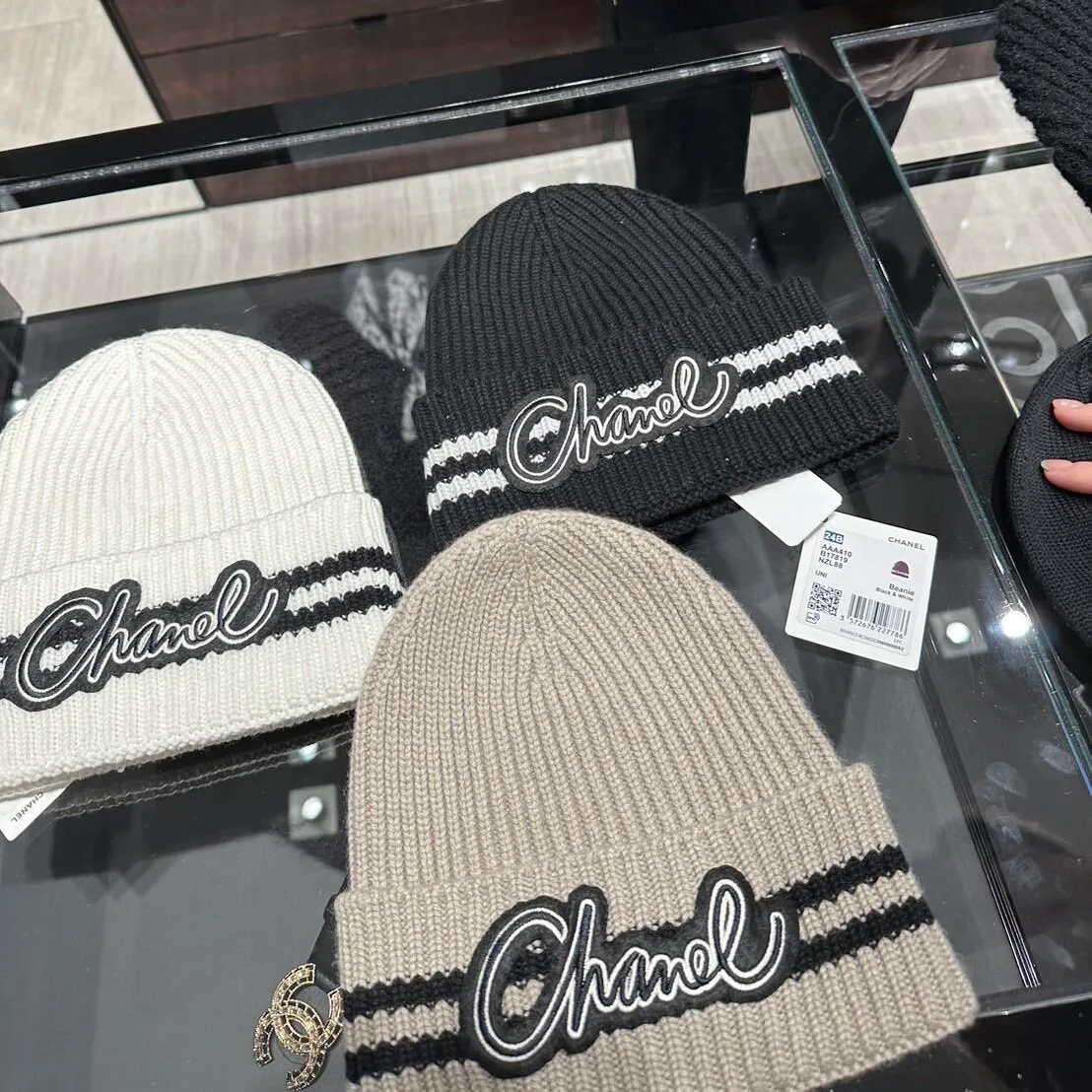 Головные Уборы Chanel 3897243