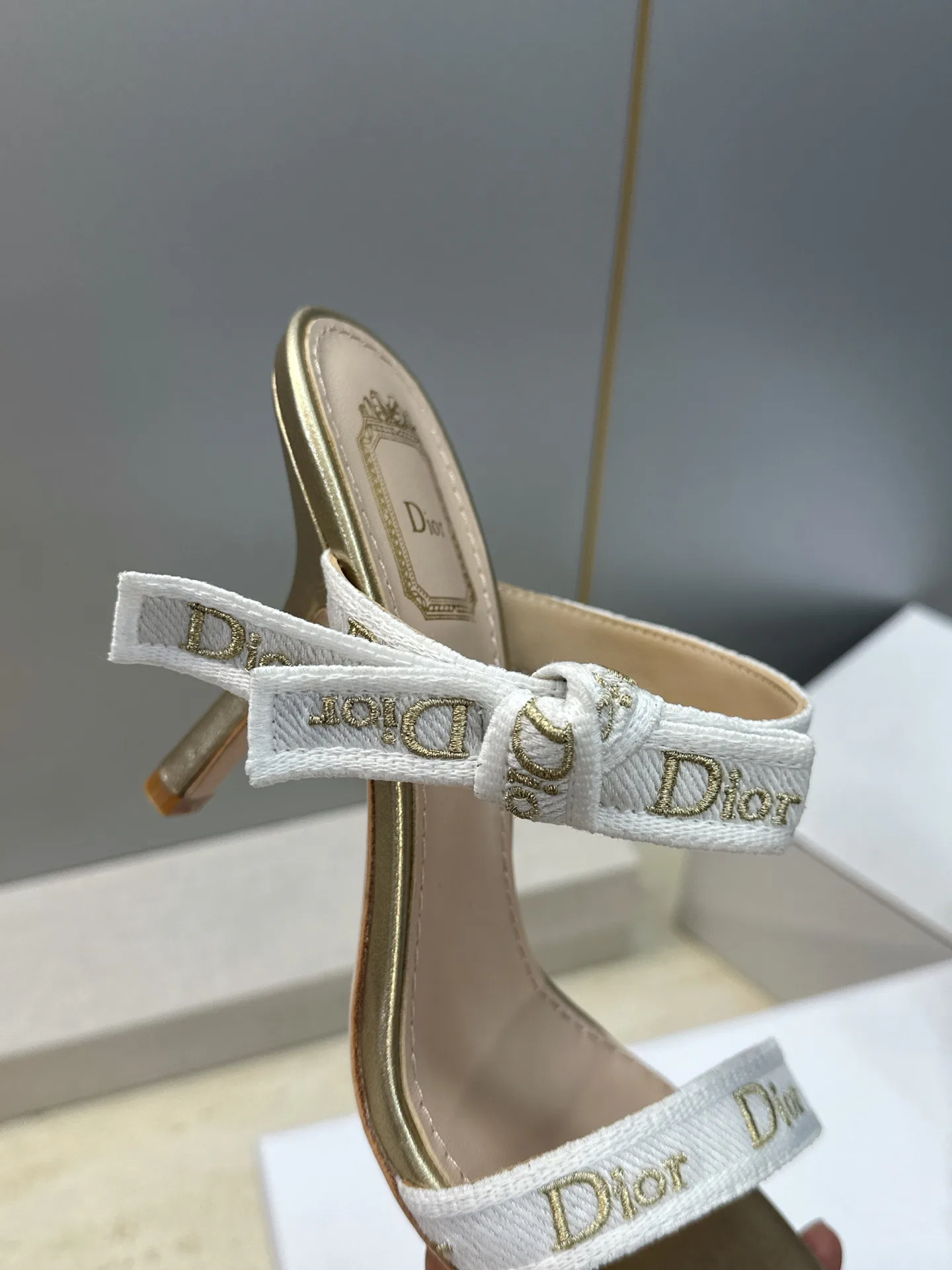 Босоножки Женские Christian Dior 19667532