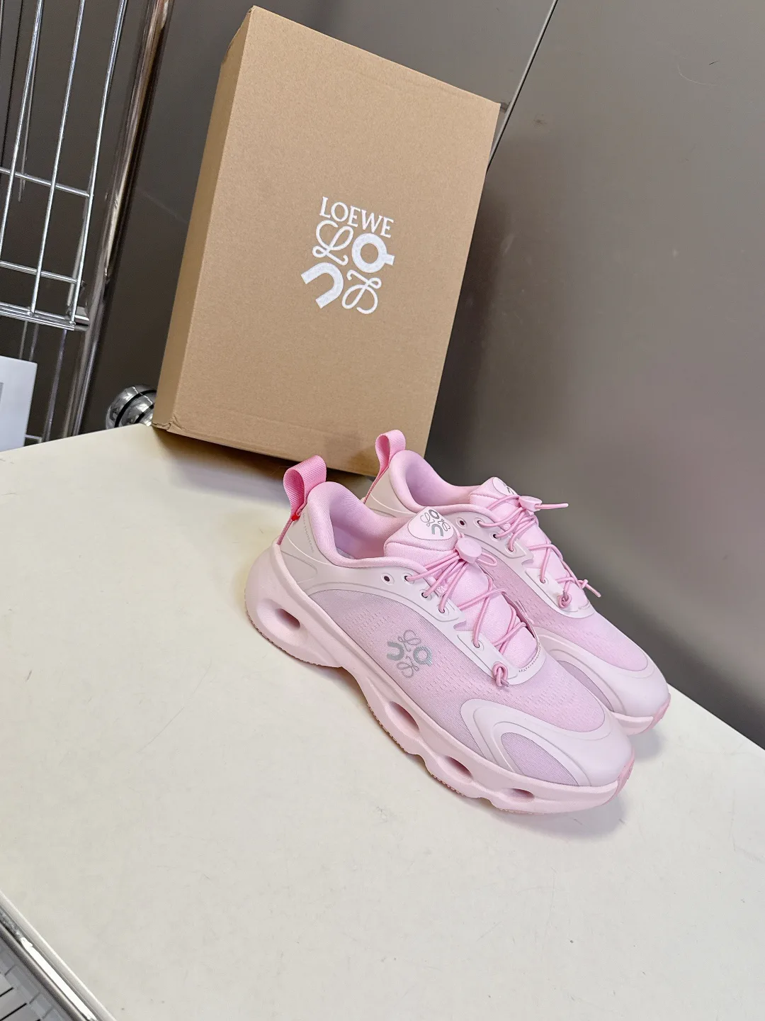 Кроссовки Женские Loewe 147073
