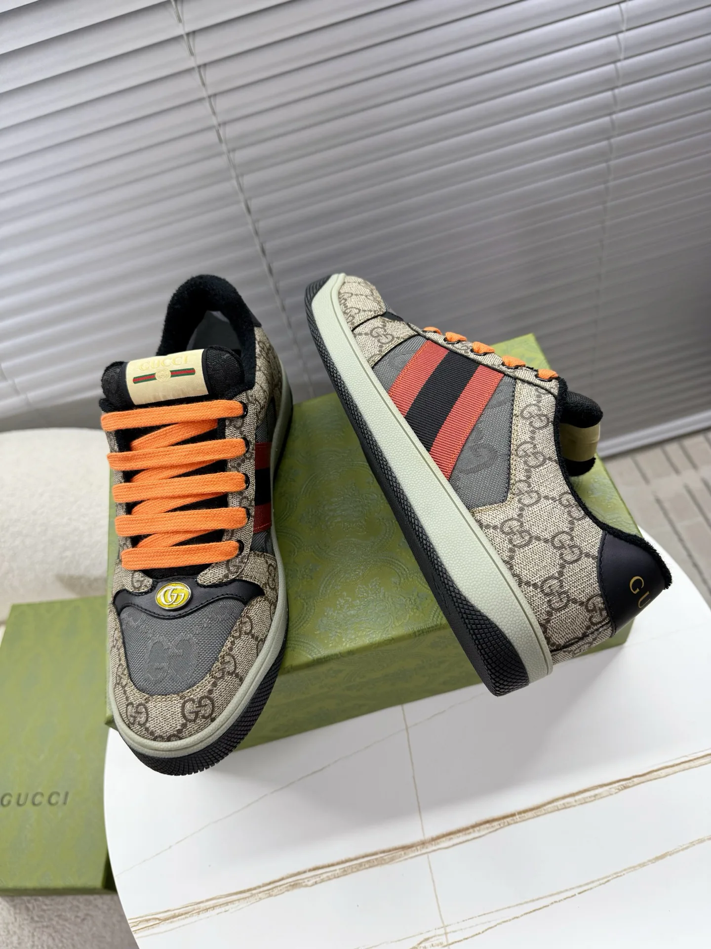 Кроссовки Женские Gucci 856491
