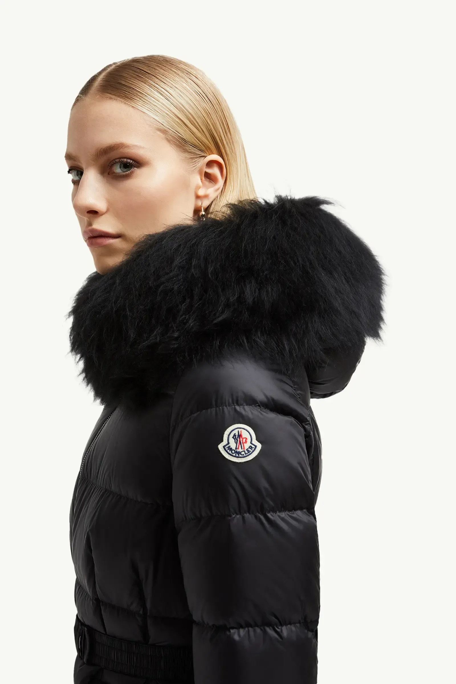 Куртки И Пуховики Женские Moncler 18486558