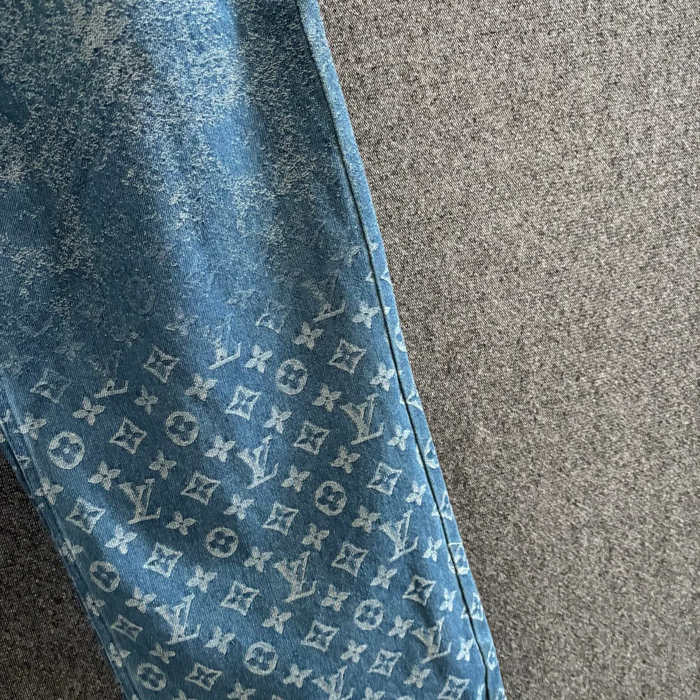 Джинсы Женские Louis Vuitton 13409554