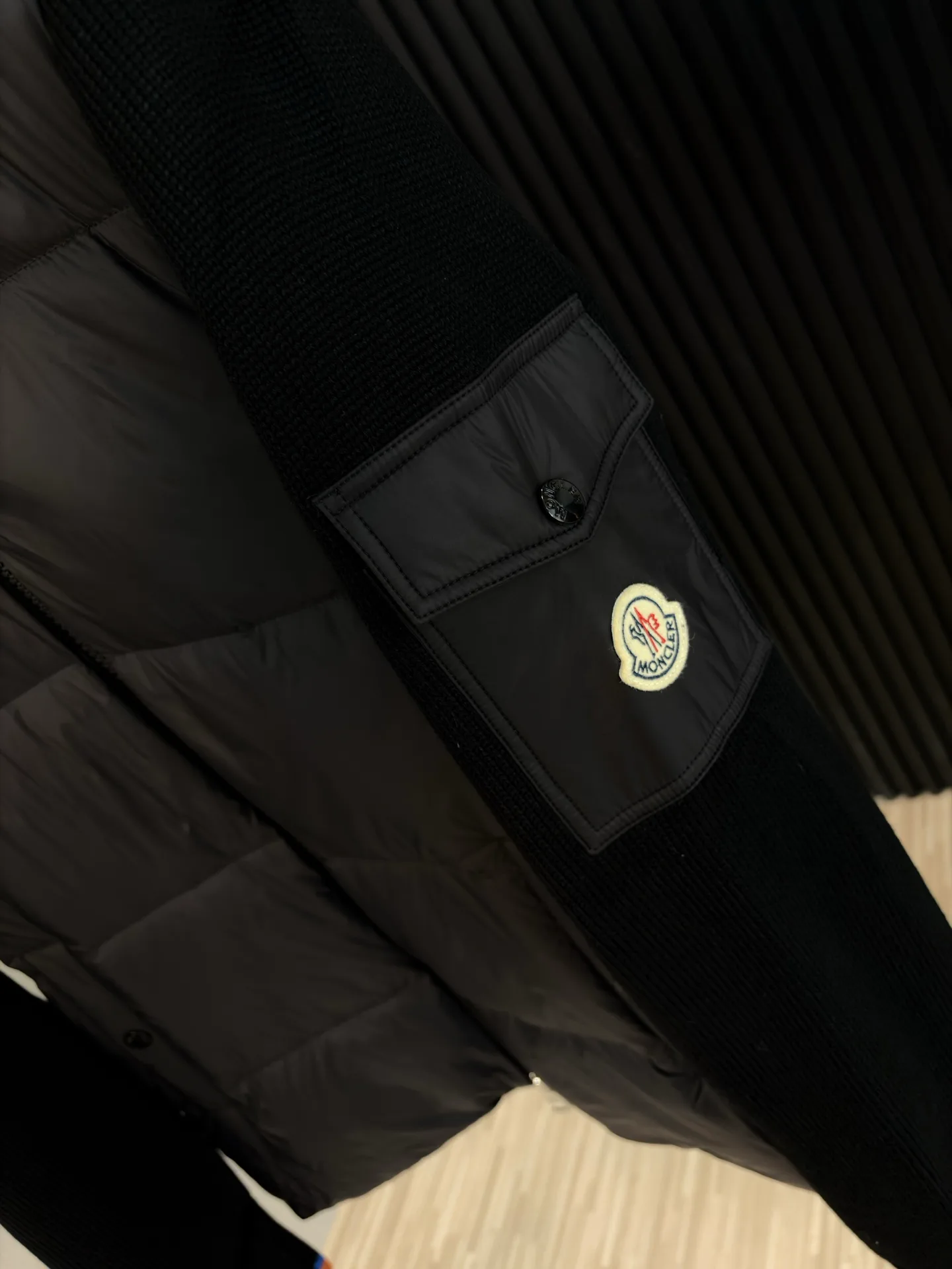 Куртки И Пуховики Мужские Moncler 18218455