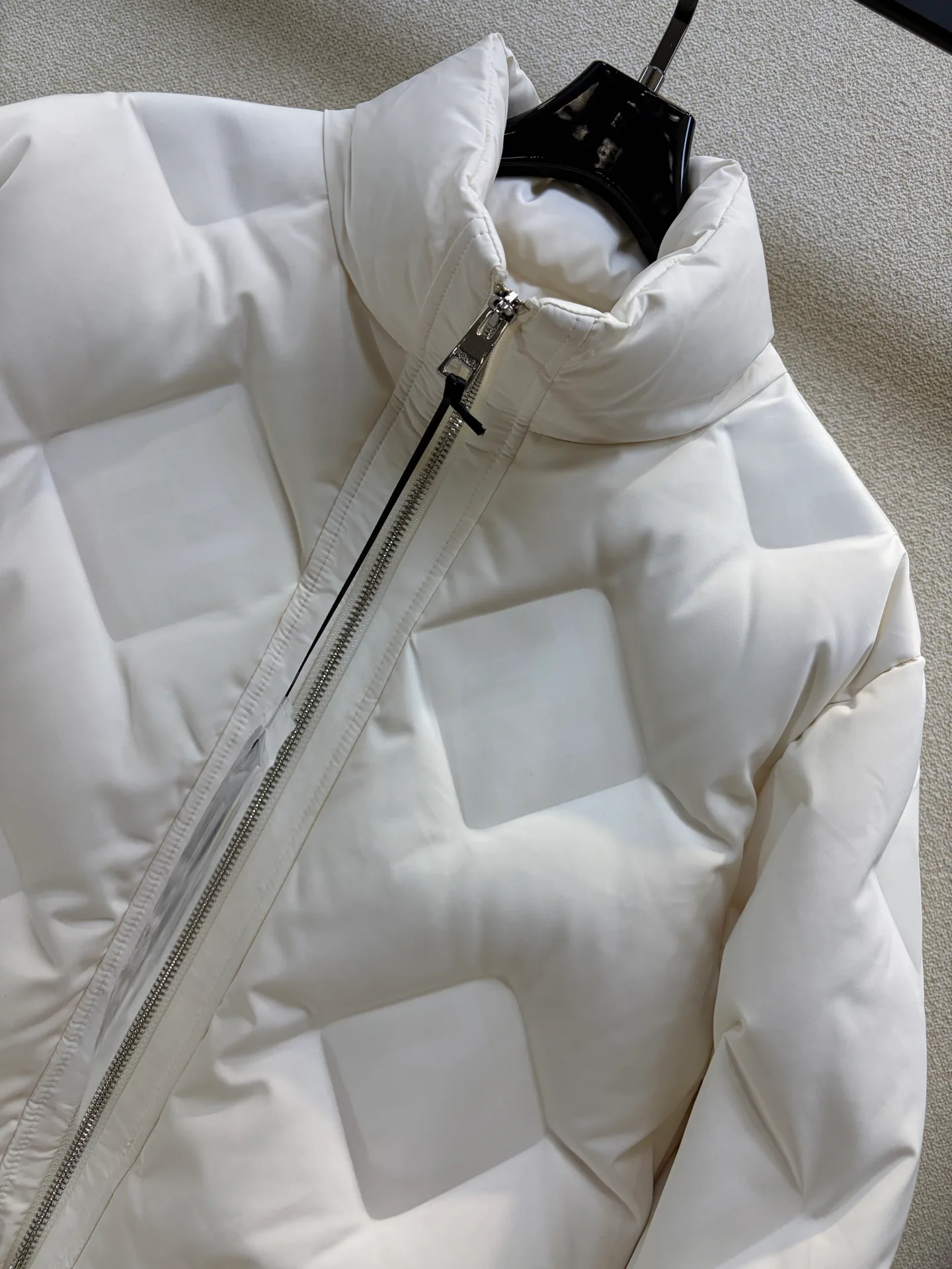 Куртки И Пуховики Женские Fendi 18605864
