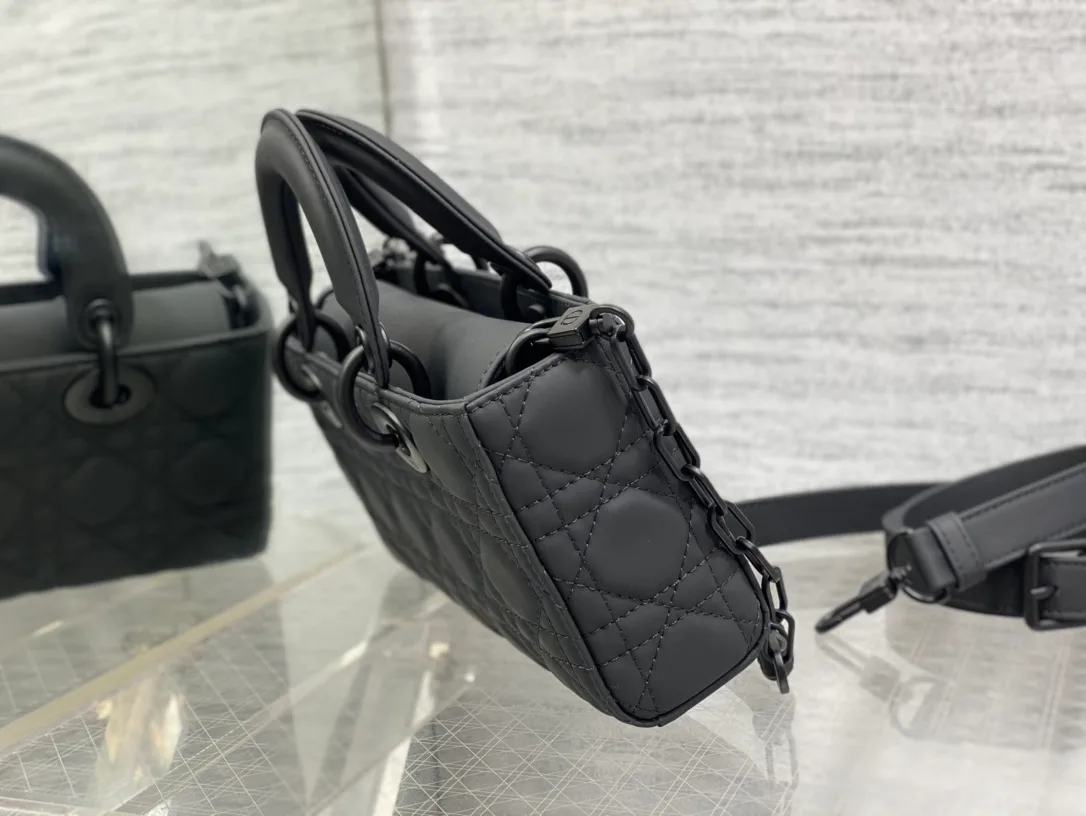 Классические Сумки Женские Christian Dior 17770464