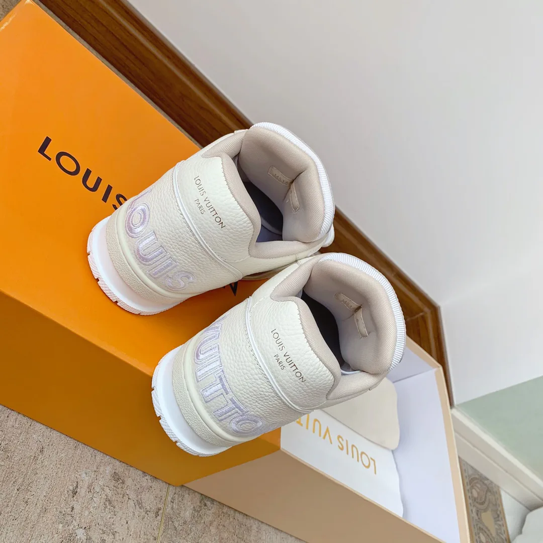 Кроссовки Женские Louis Vuitton 10234409