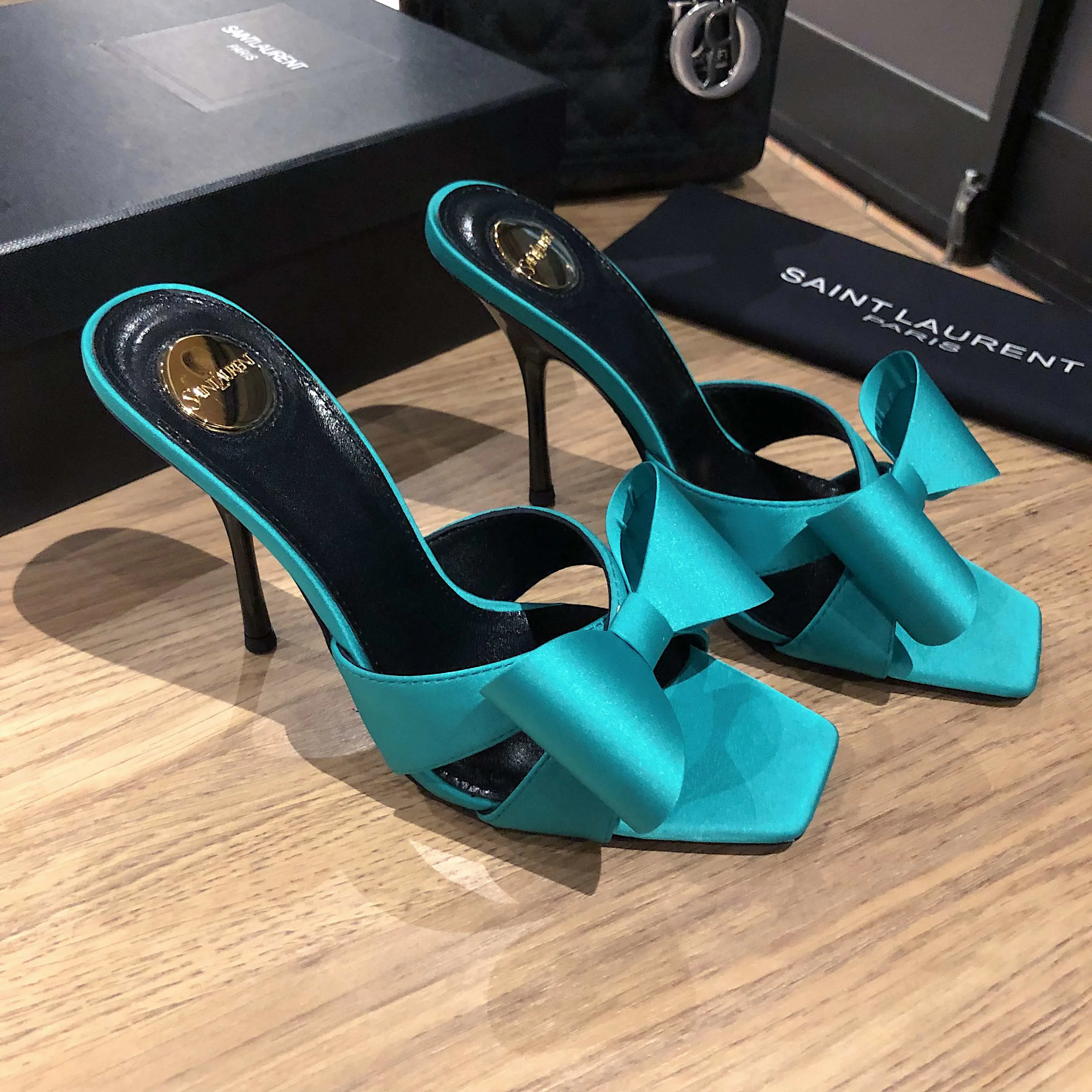 Босоножки Женские Saint Laurent 11220492