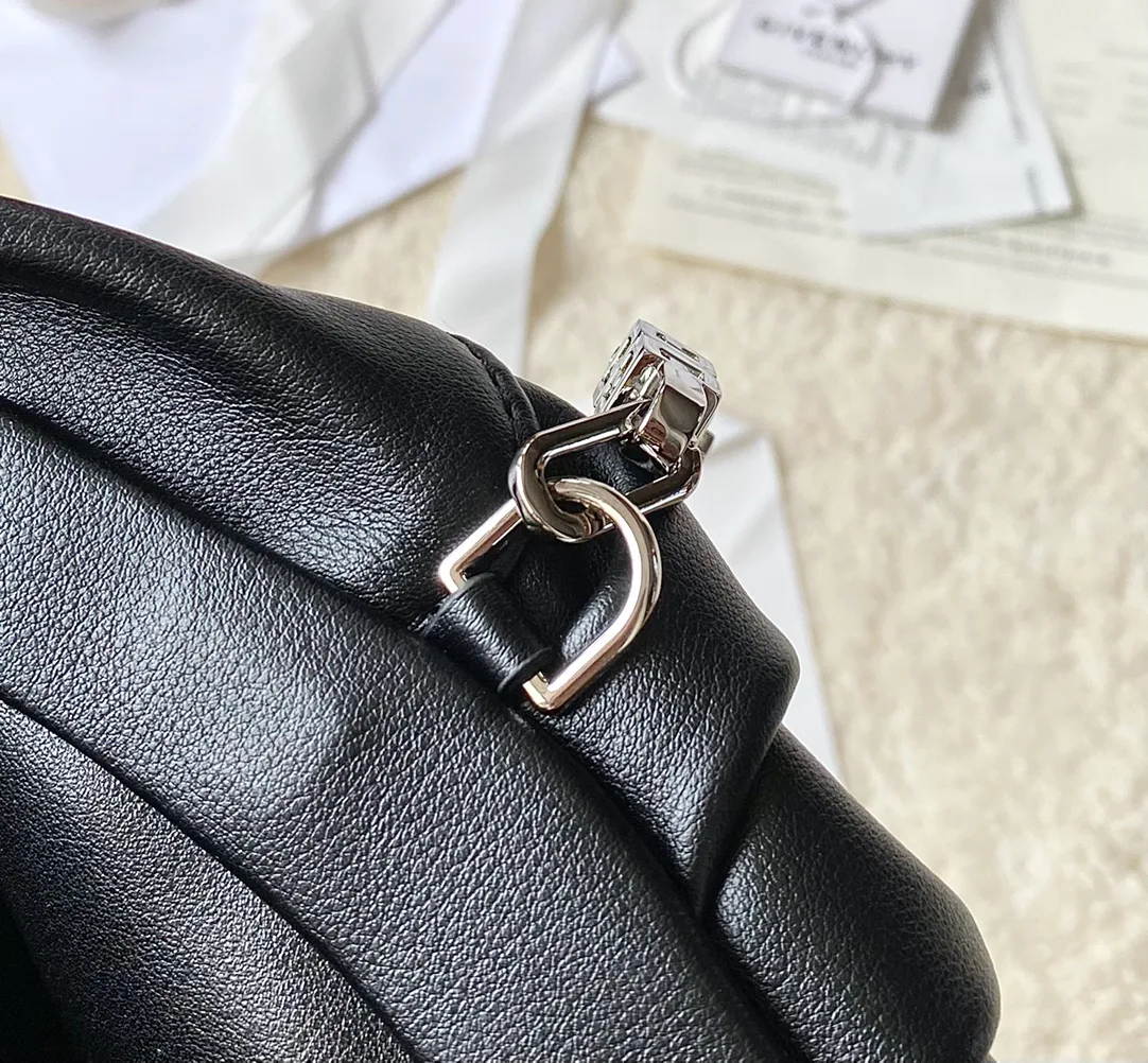 Сумки На Ремне Женские Givenchy 393485