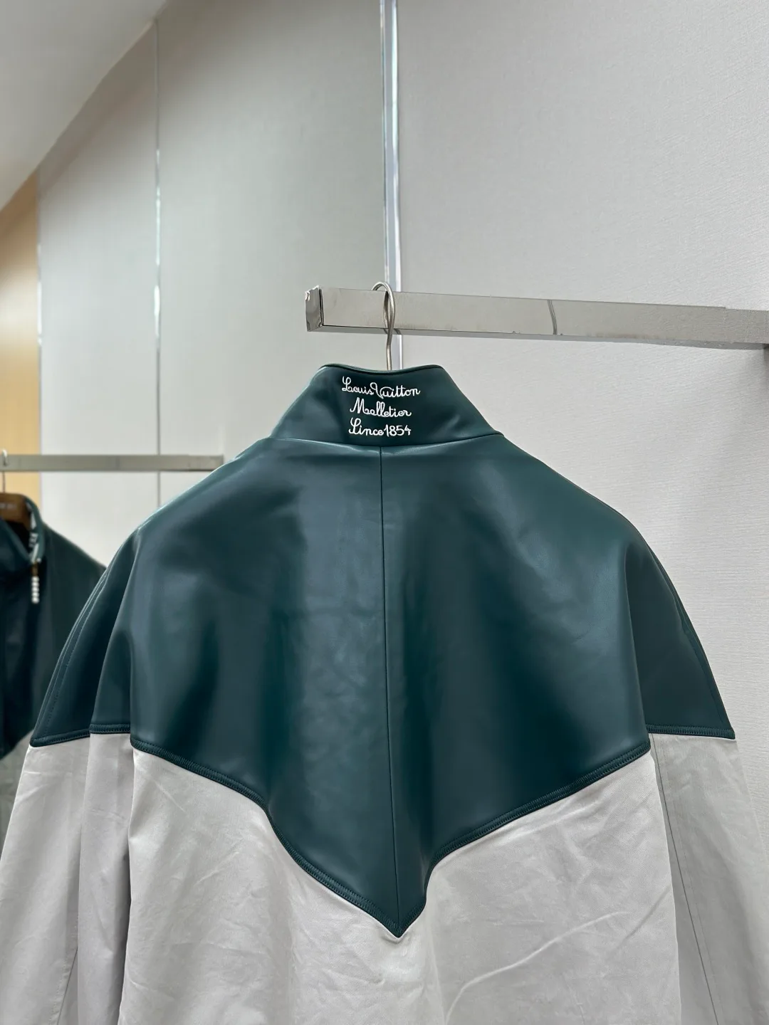 Куртки И Пуховики Мужские Louis Vuitton 179084