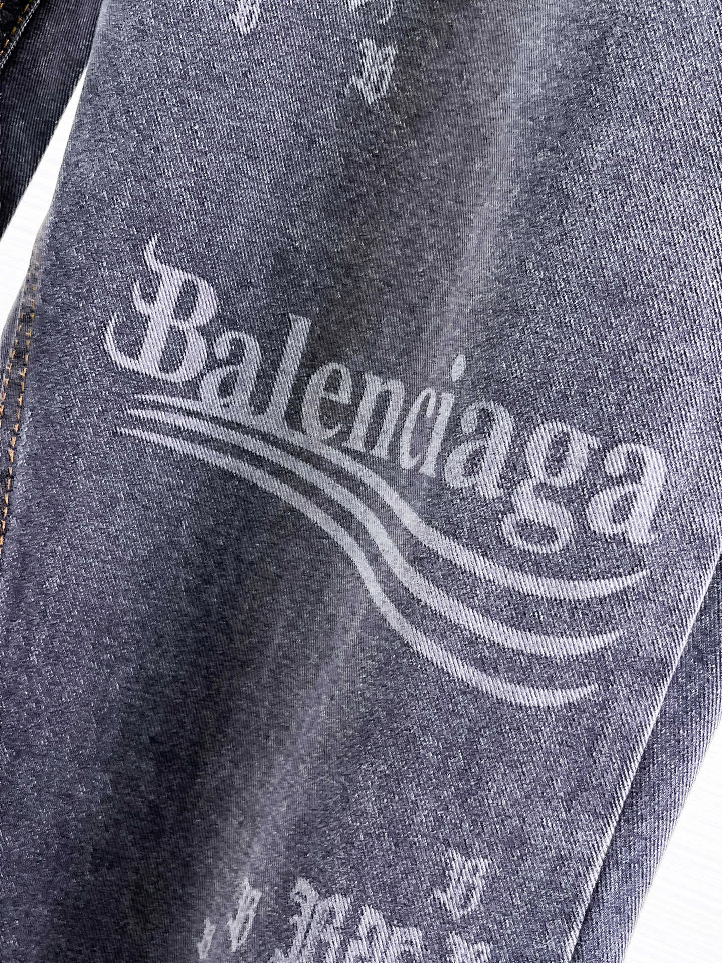 Джинсы Мужские Balenciaga 18596812