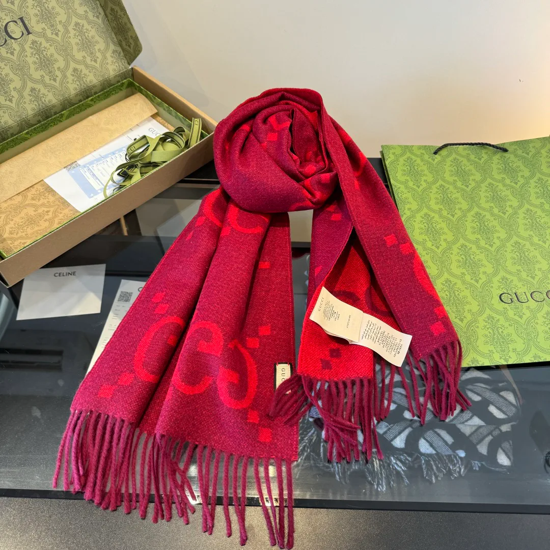 Шарфы Gucci 17896032