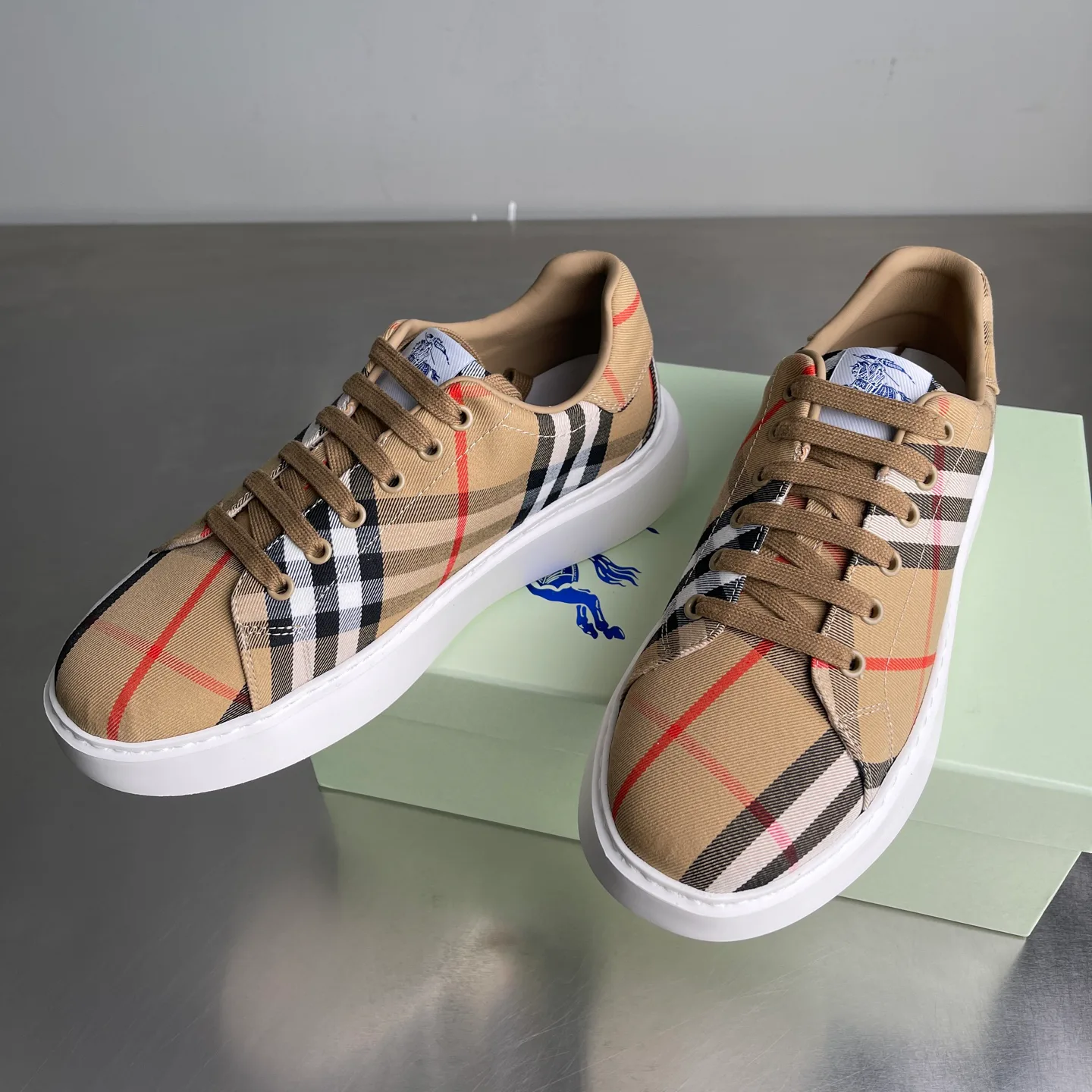 Кроссовки Мужские Burberry 11460323