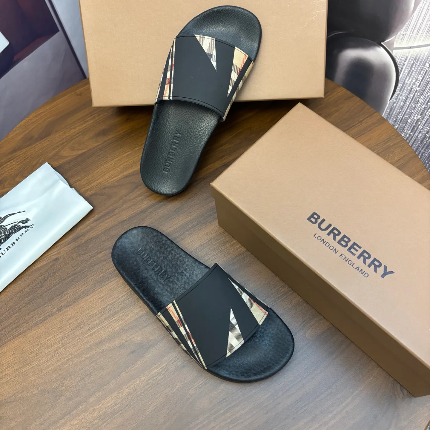 Шлепанцы Женские Burberry 587964