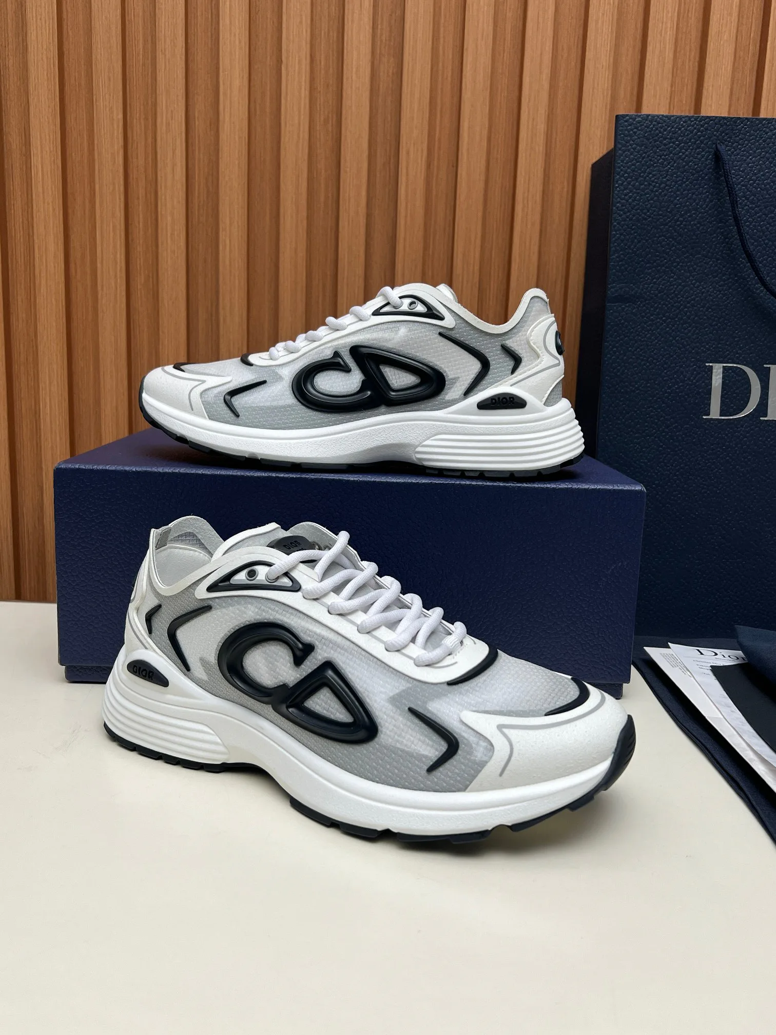 Кроссовки Женские Christian Dior 13406946