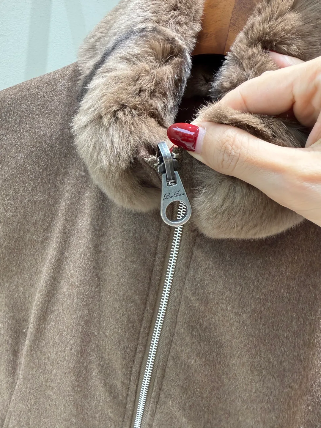 Жилеты Женские Loro Piana 18701547