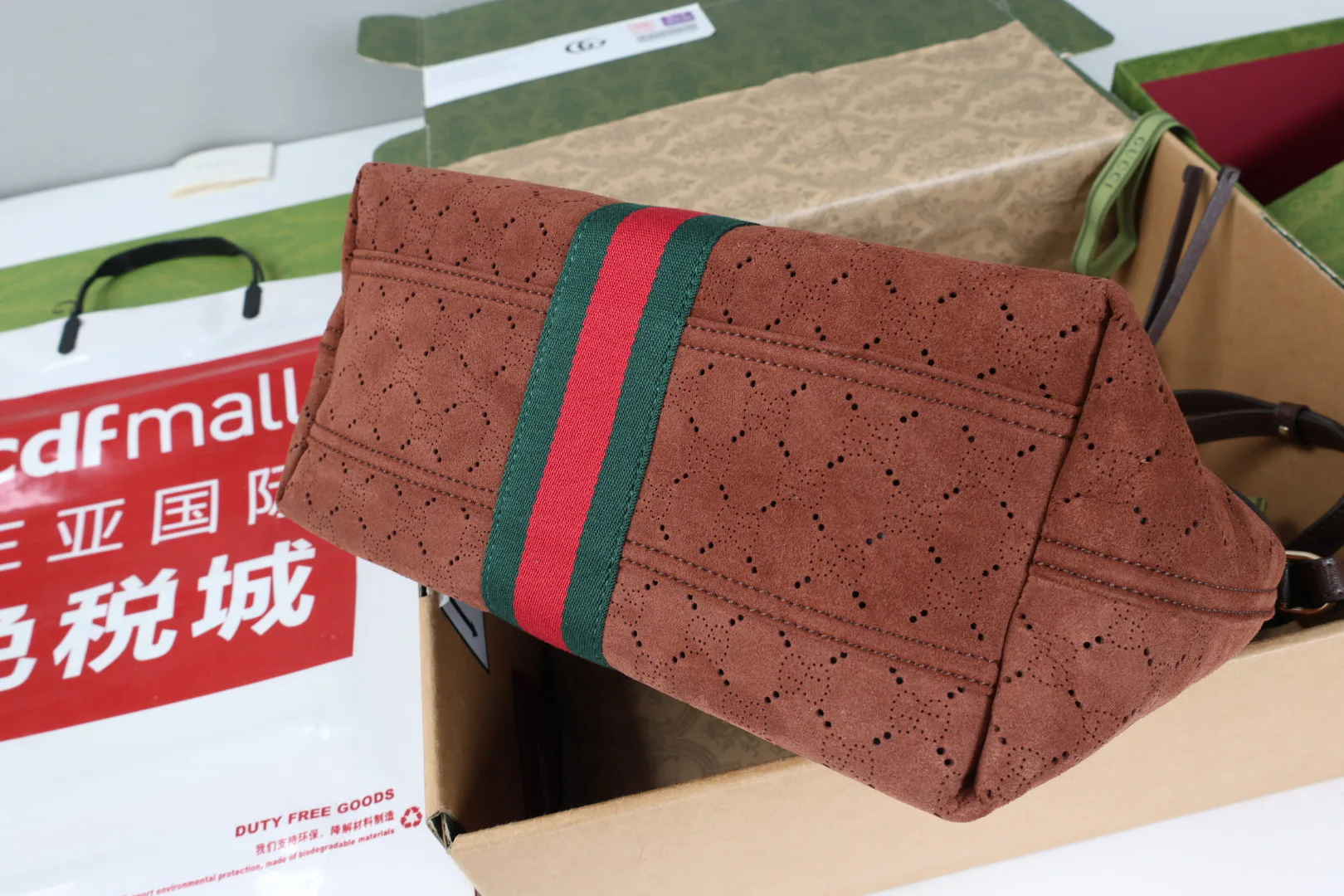 Классические Сумки Женские Gucci 18004289
