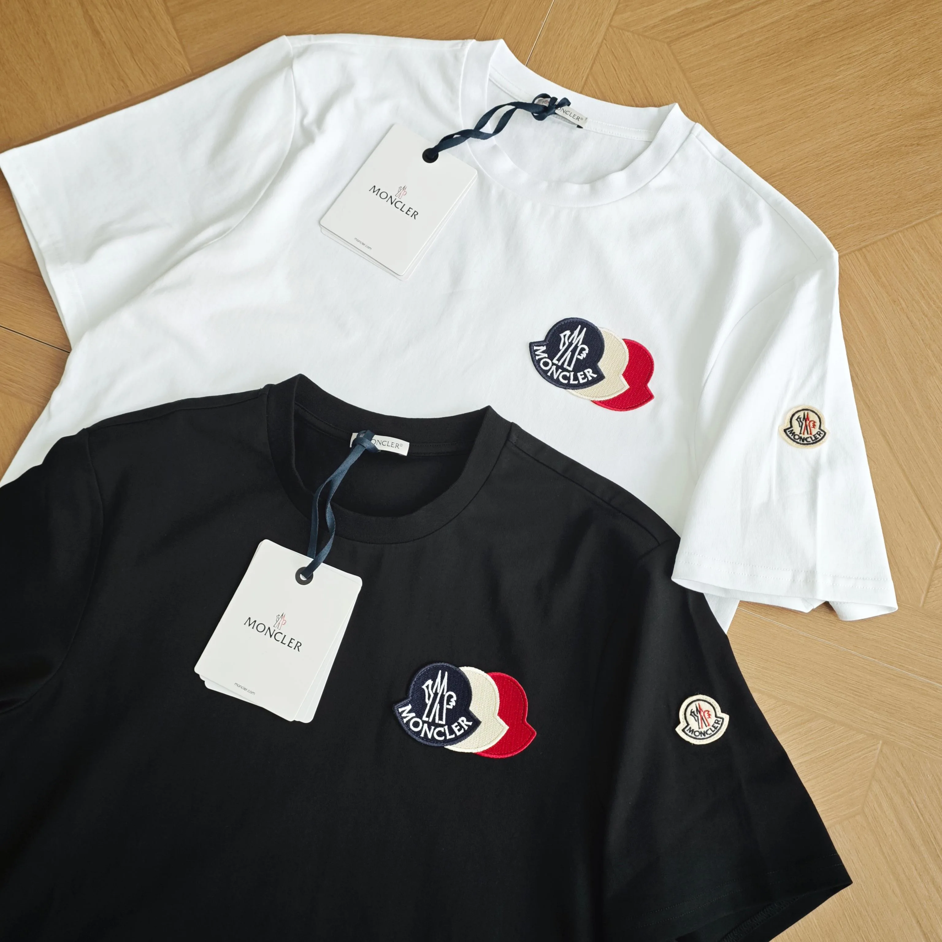 Футболки Женские Moncler 11682891