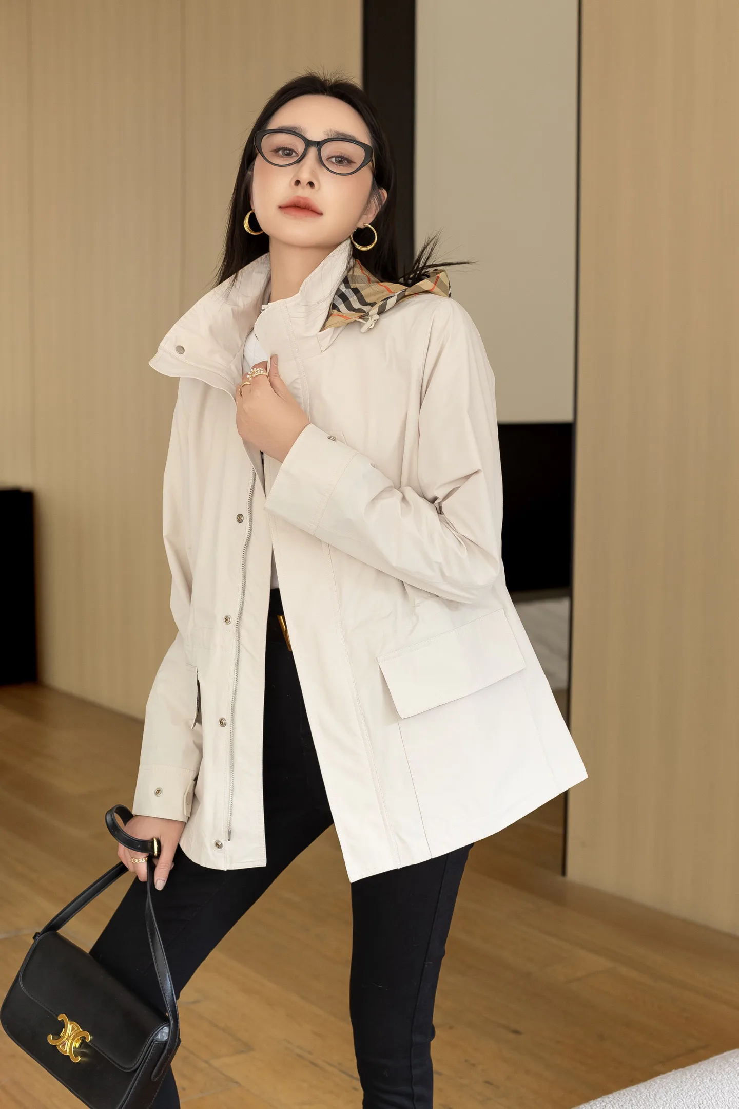 Куртки И Пуховики Женские Burberry 11698733