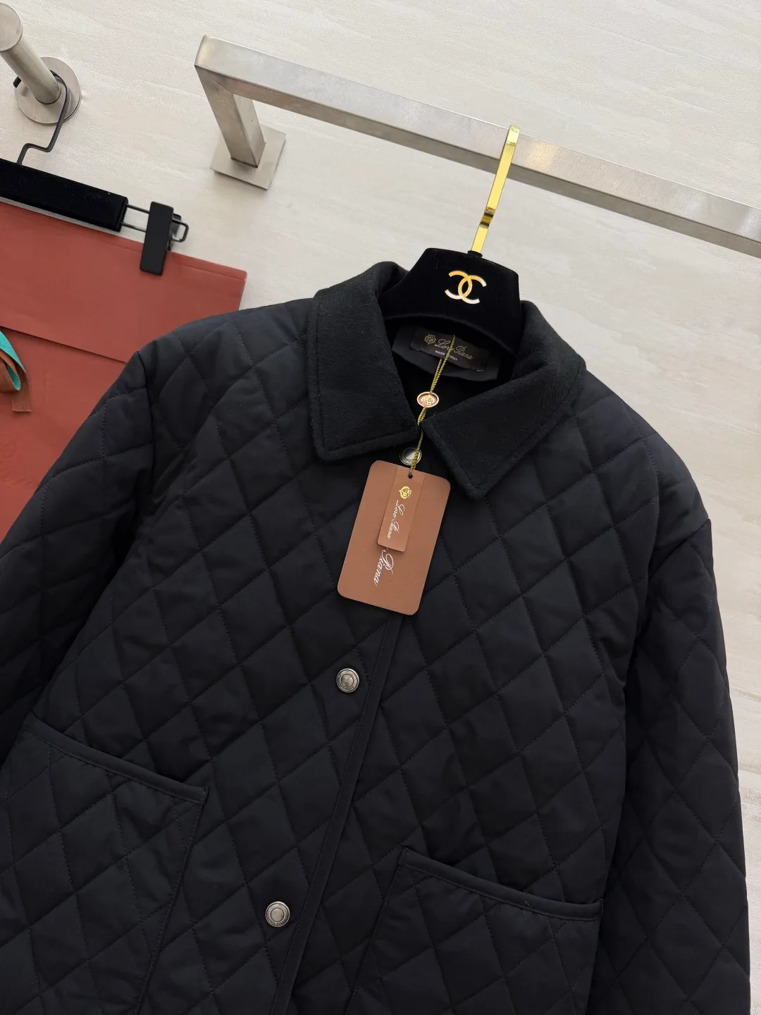 Куртки И Пуховики Женские Loro Piana 18276673
