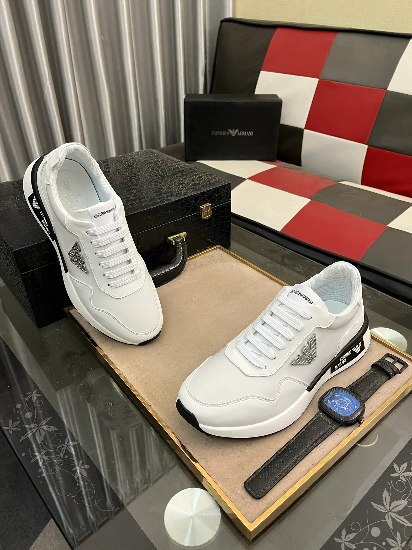 Кроссовки Женские Armani 588001