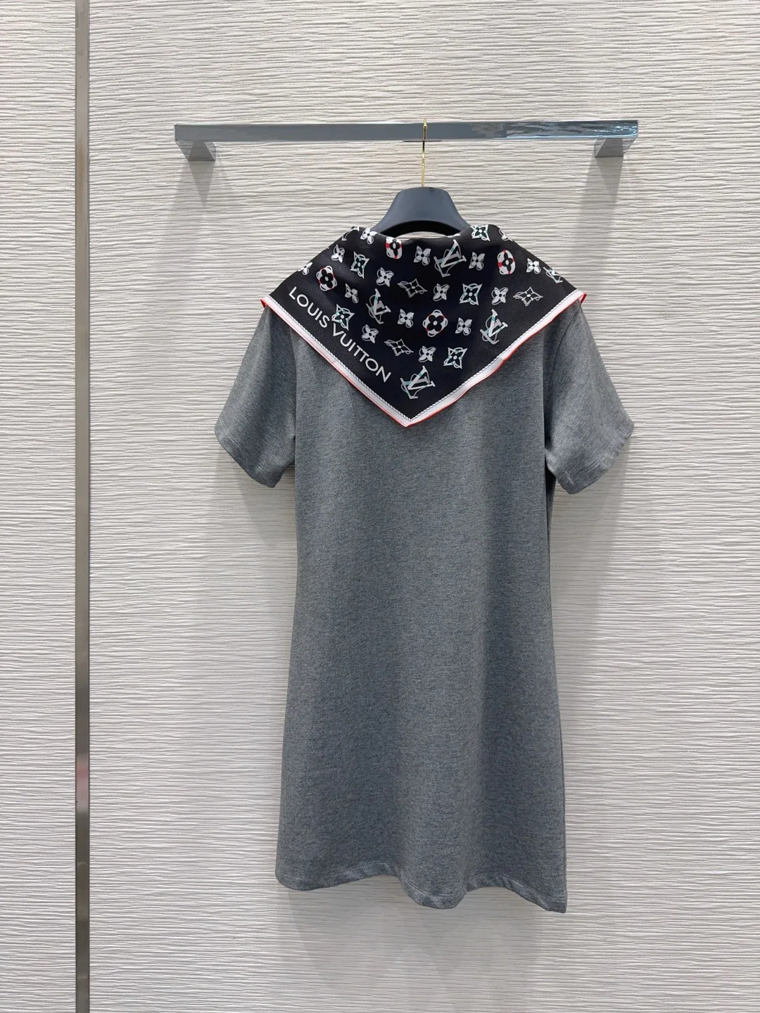 Футболки Женские Louis Vuitton 13153936