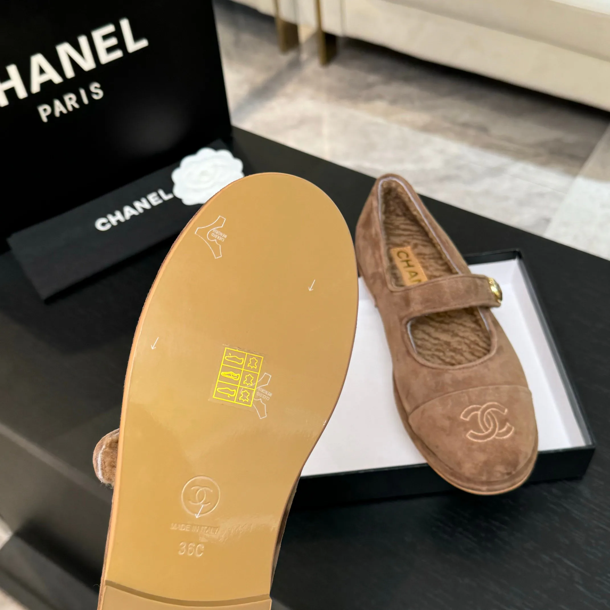 Туфли Женские Chanel 18216492