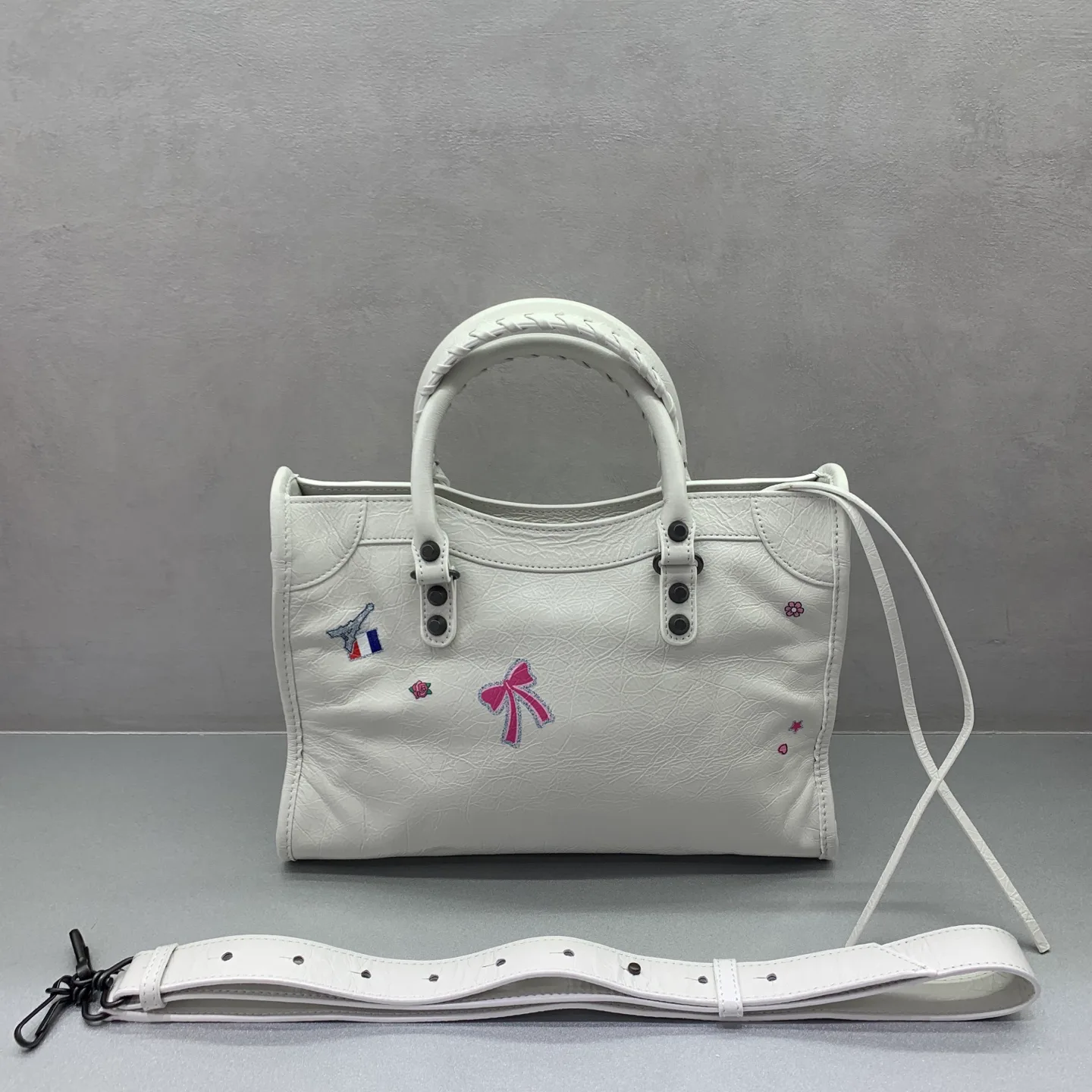 Классические Сумки Женские Balenciaga 17419131
