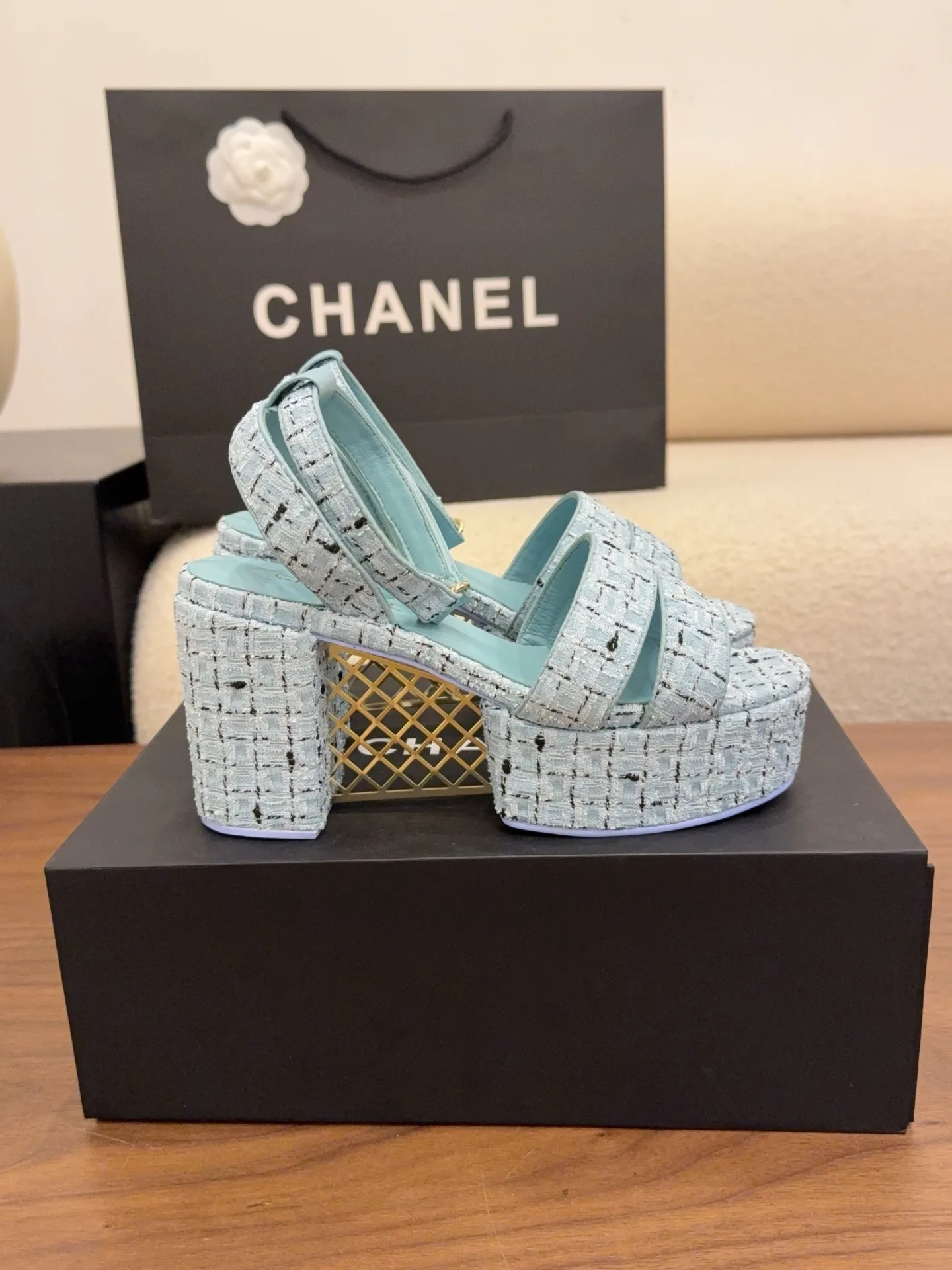 Сандалии Женские Chanel 10807687