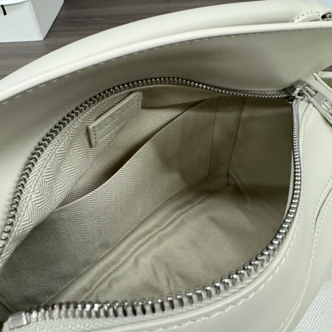 Классические Сумки Женские Loewe 11699887