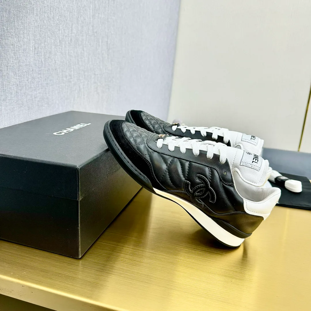 Кроссовки Женские Chanel 12227935