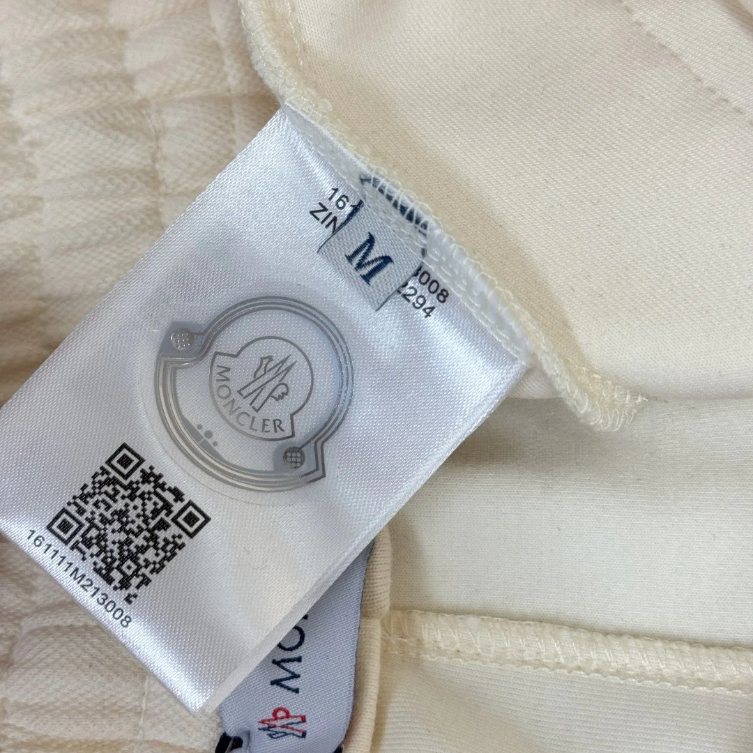 Шорты Женские Moncler 11885586