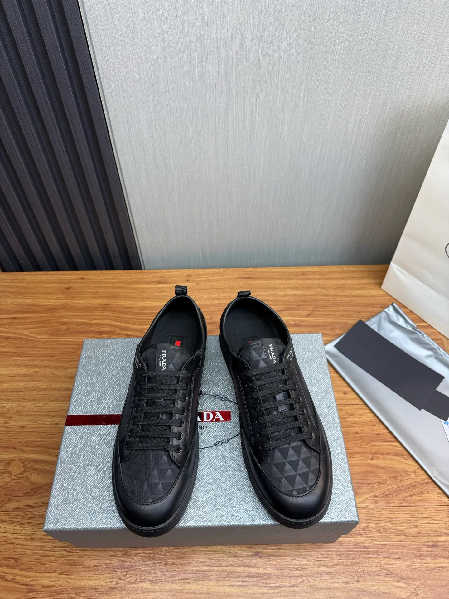 Кроссовки Мужские Prada 12725455