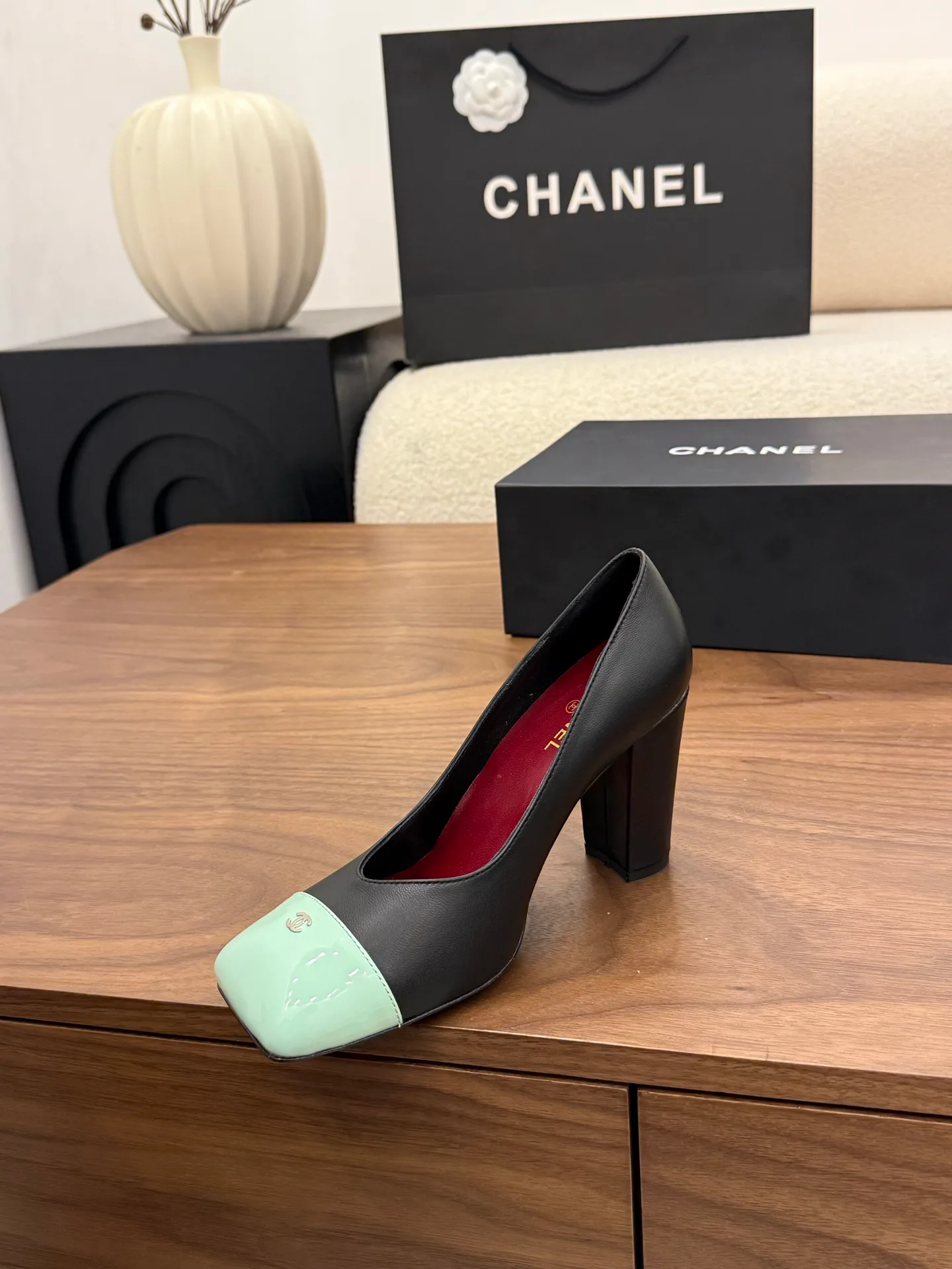 Туфли Женские Chanel 12642491