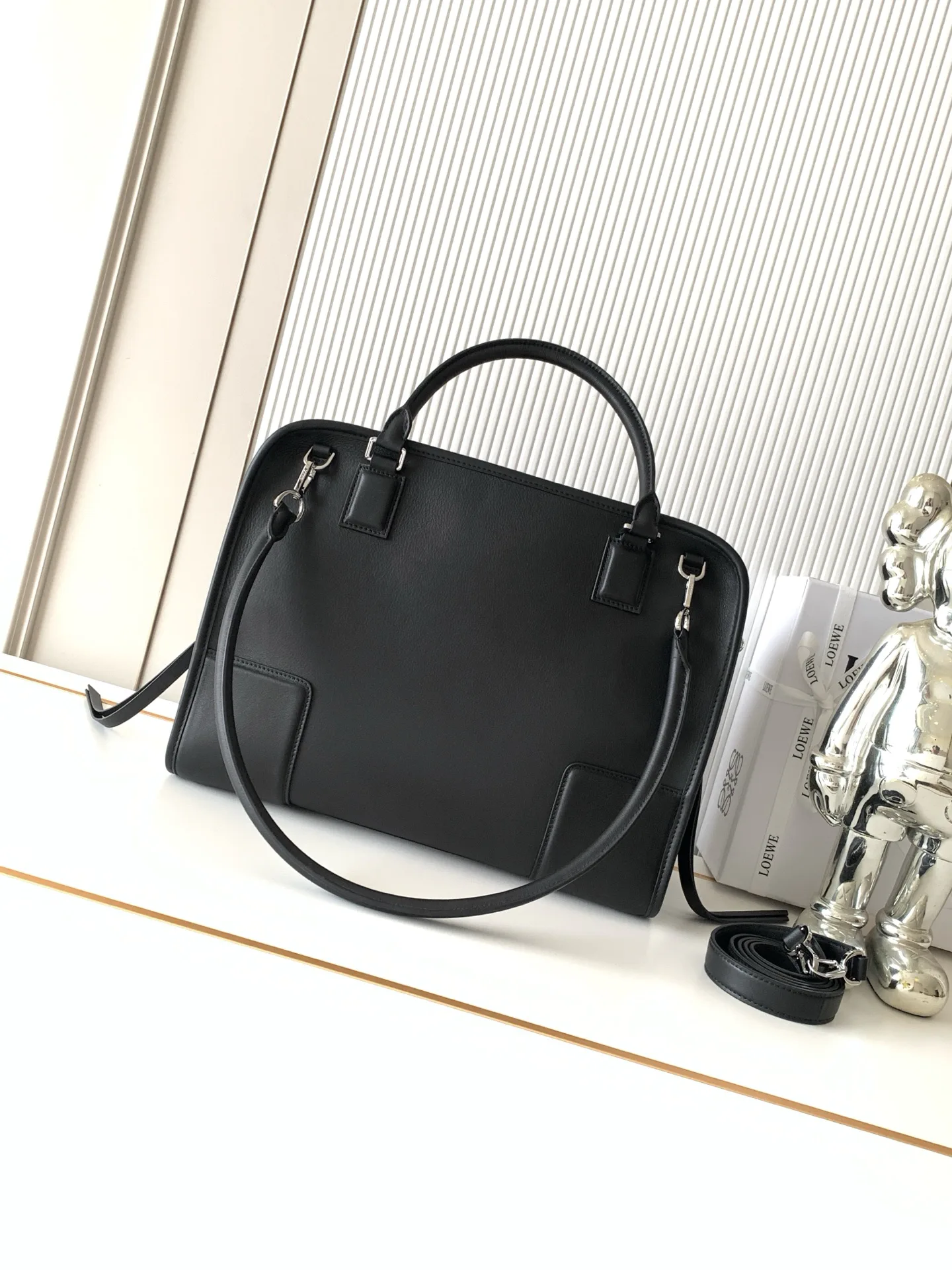 Классические Сумки Женские Loewe 13389861