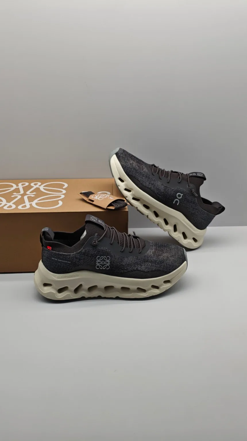 Кроссовки Женские Loewe 13193963