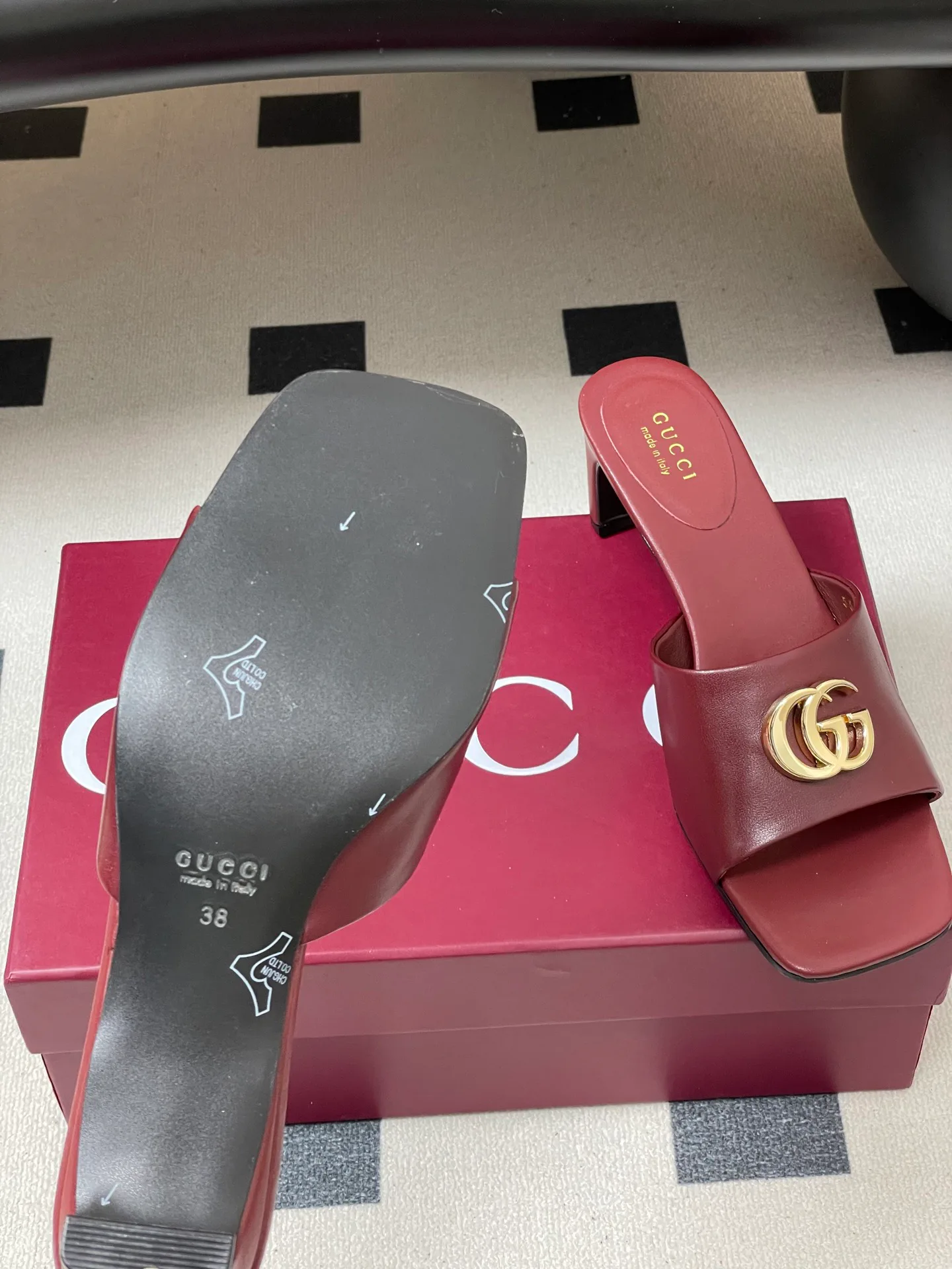 Босоножки Женские Gucci 10395325