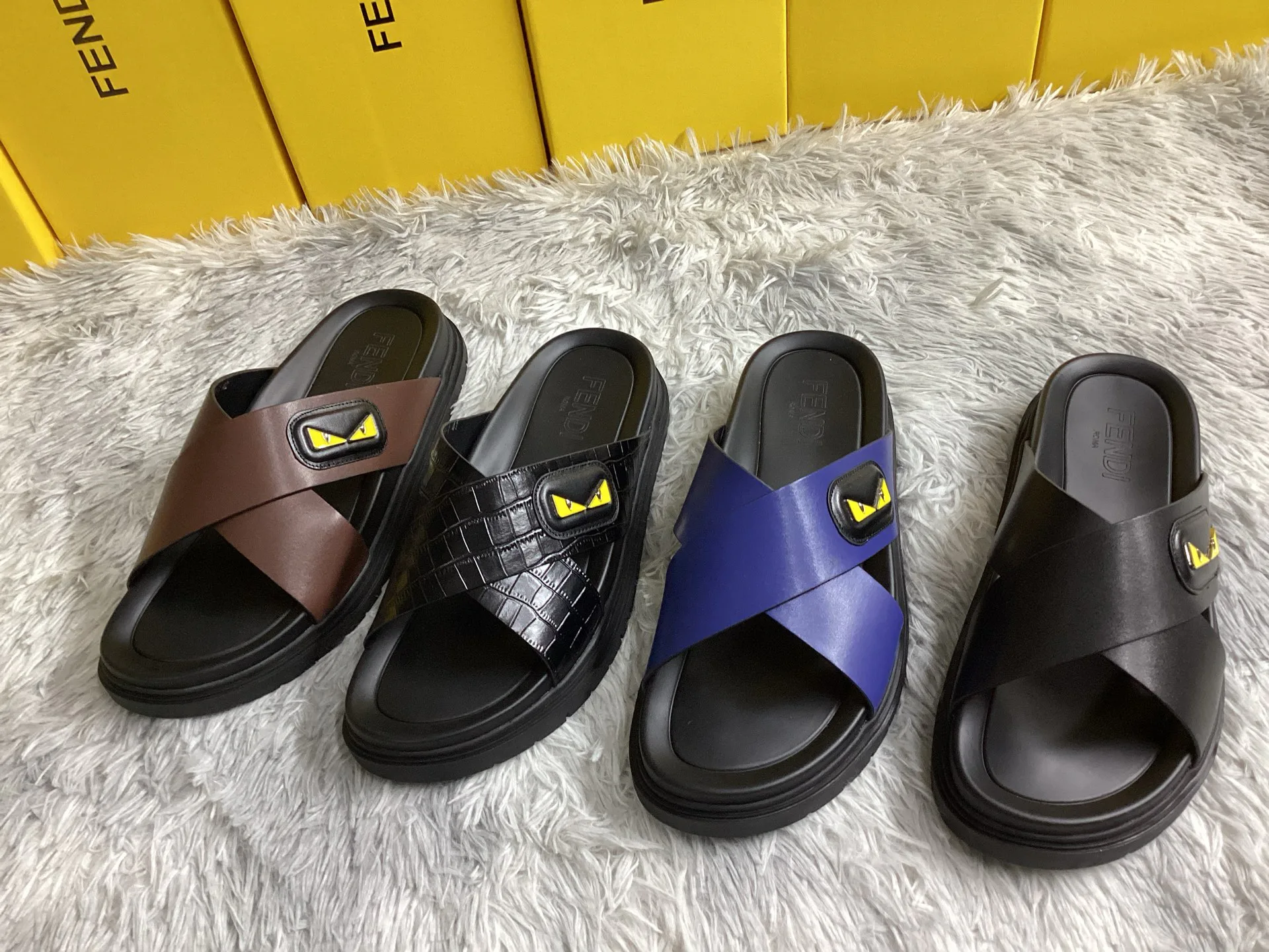 Шлепанцы Мужские Fendi 13353285