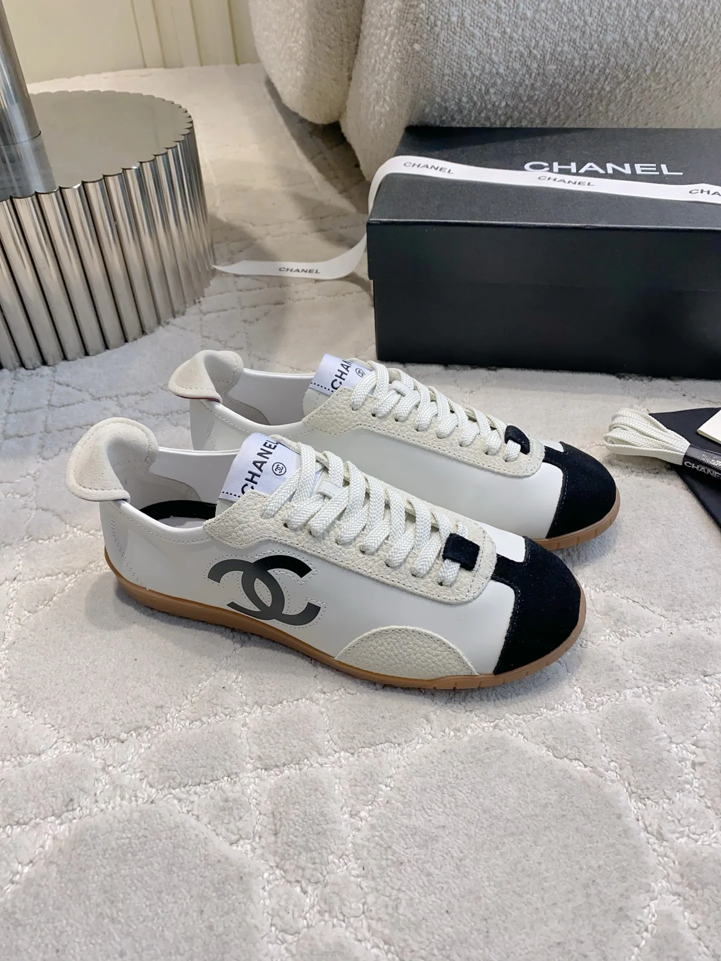 Кроссовки Женские Chanel 17936574