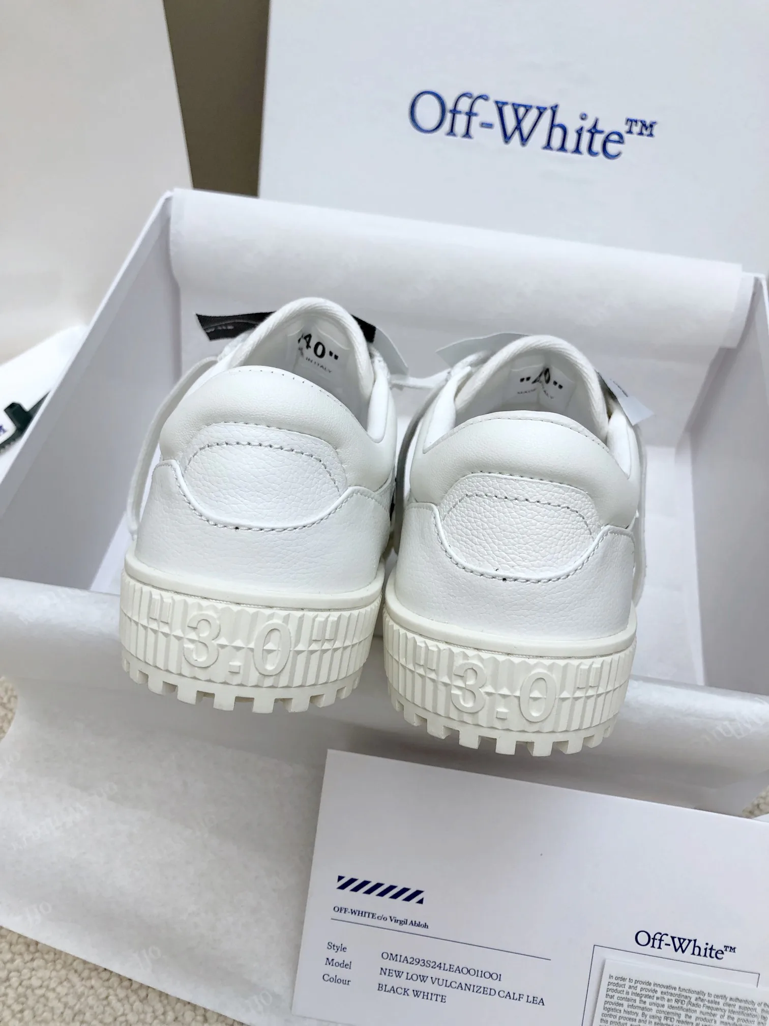 Кроссовки Женские Off-White 18158684