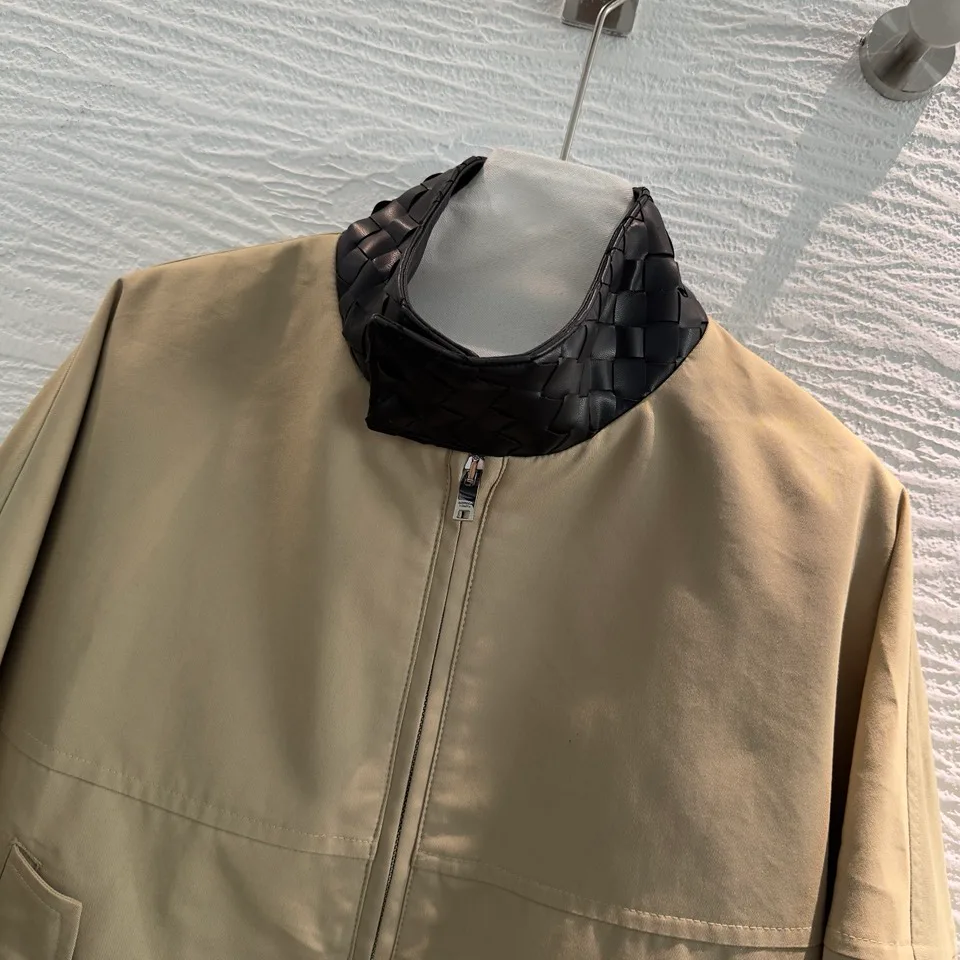 Куртки И Пуховики Женские Bottega Veneta 18172698