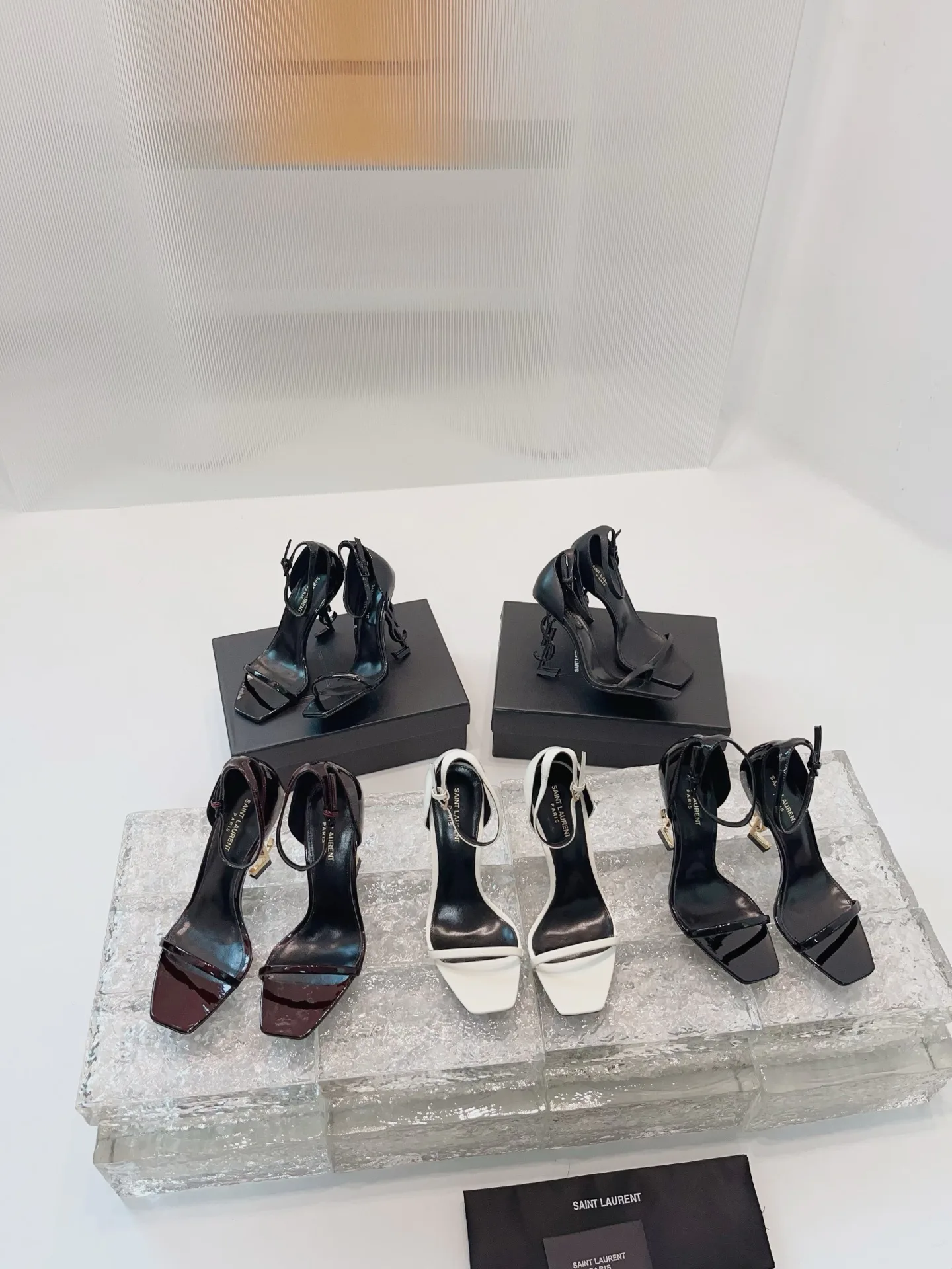 Босоножки Женские Saint Laurent 11278434