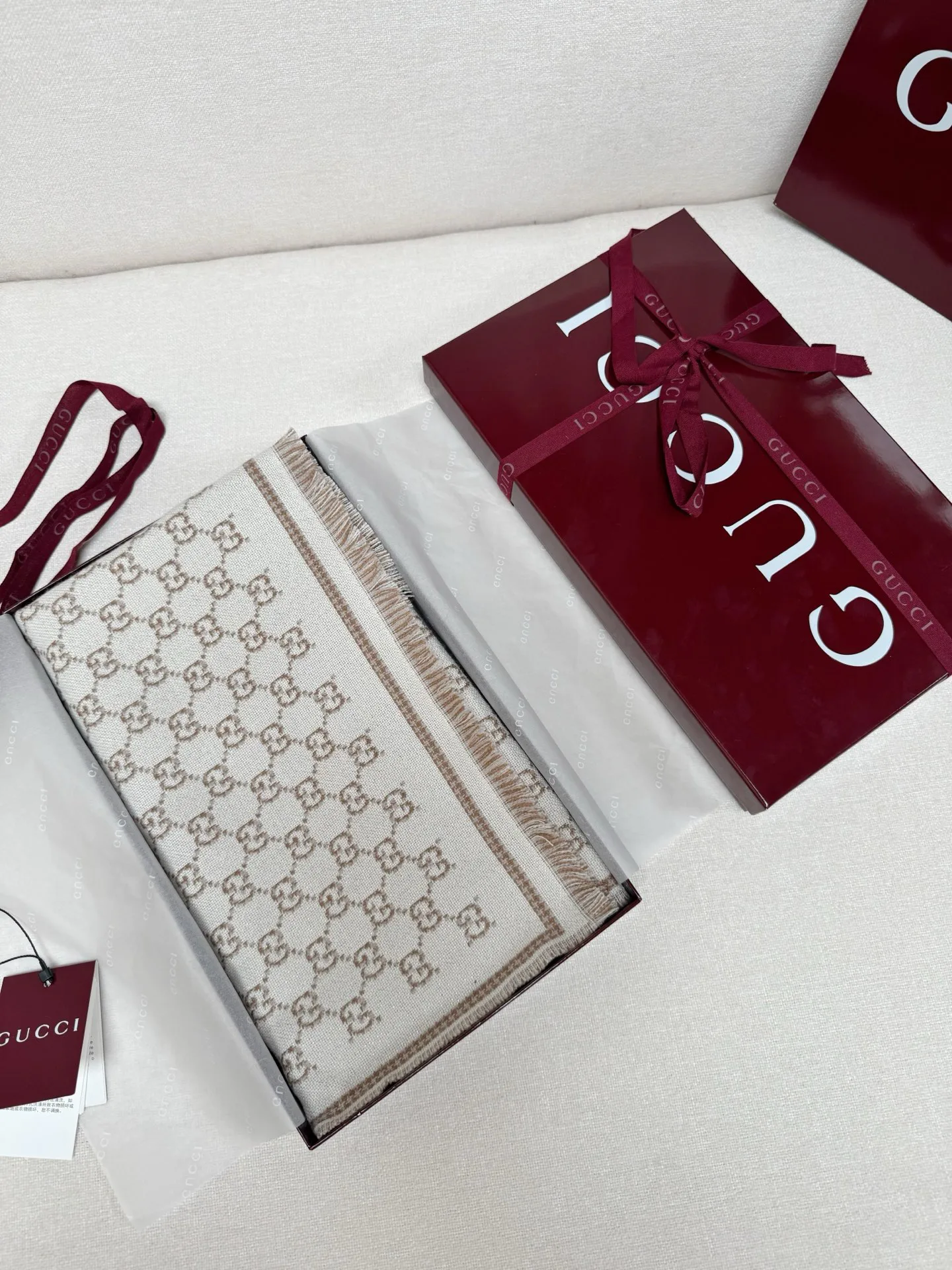Шарфы Gucci 17992040