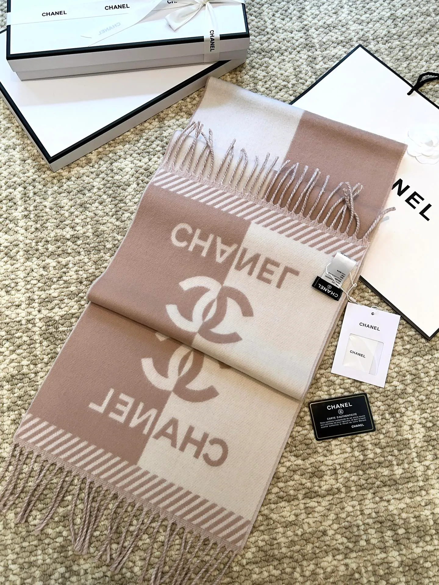Шарфы Chanel 1813576