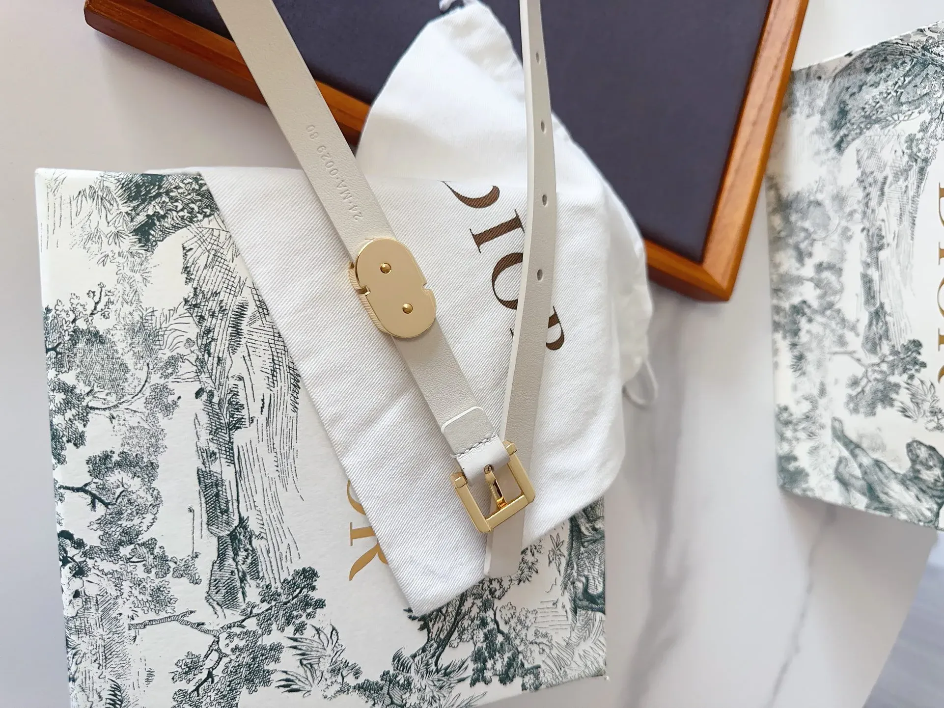 Ремни Christian Dior 35127